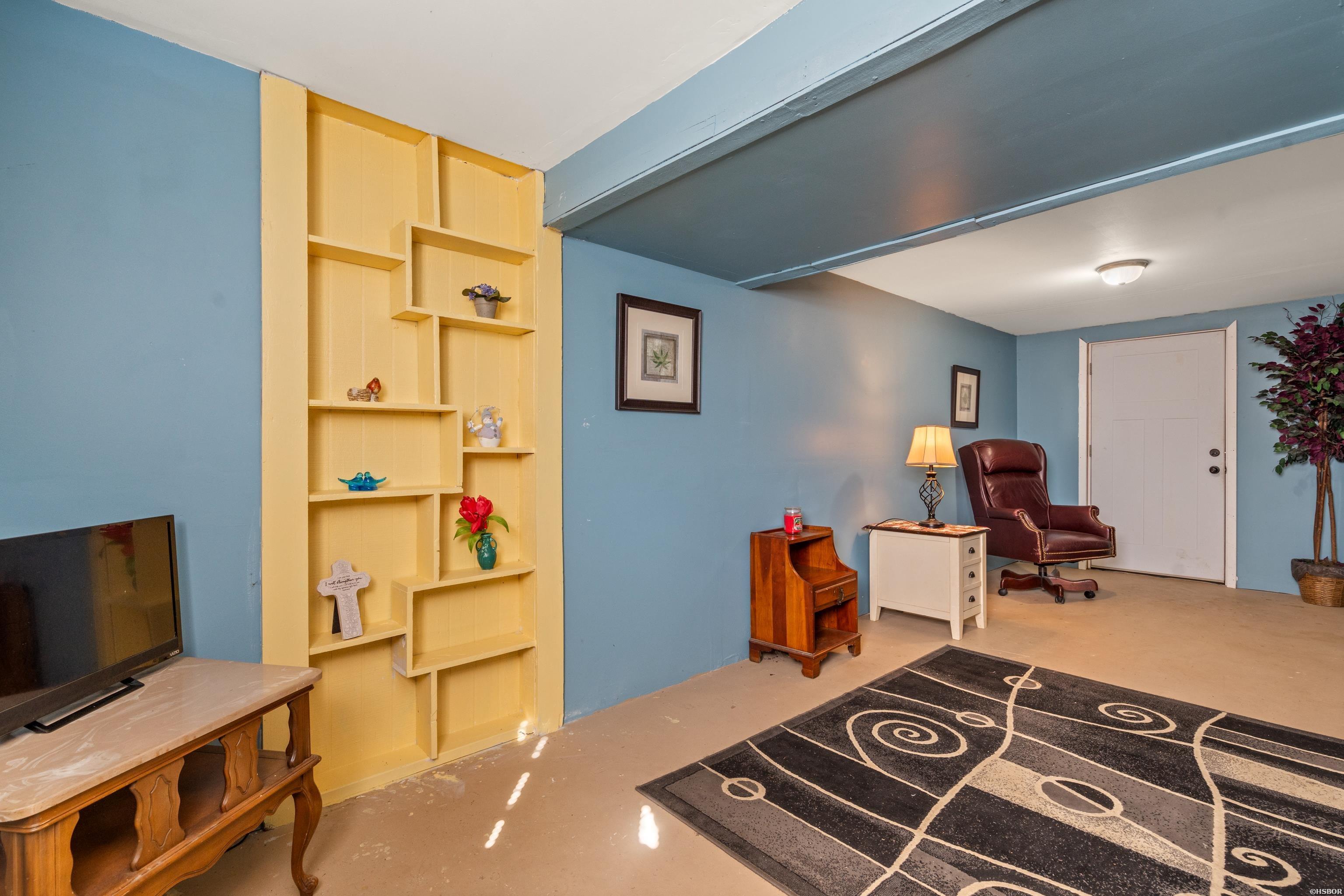 108 Helen Street Property Photo 33