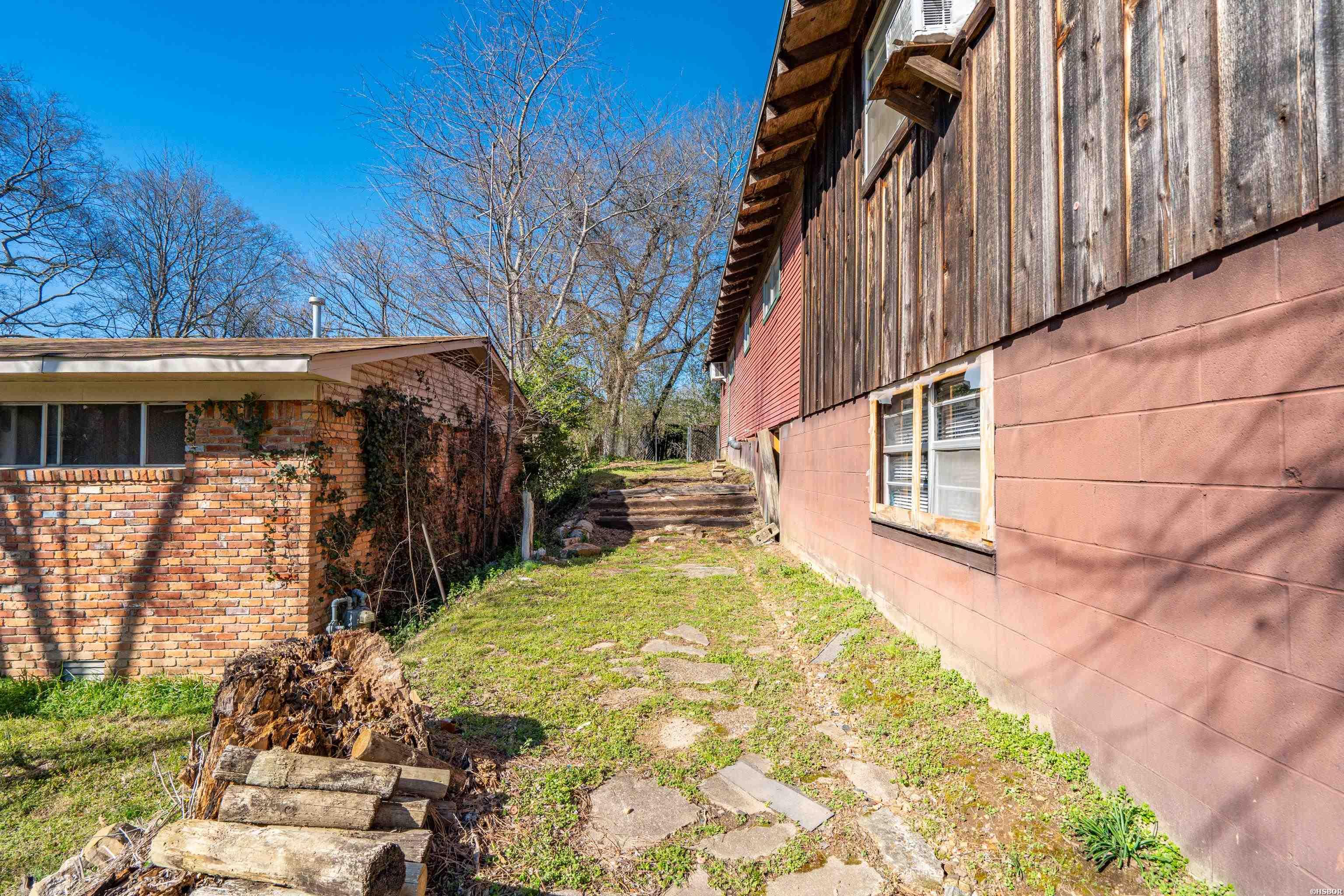 108 Helen Street Property Photo 35