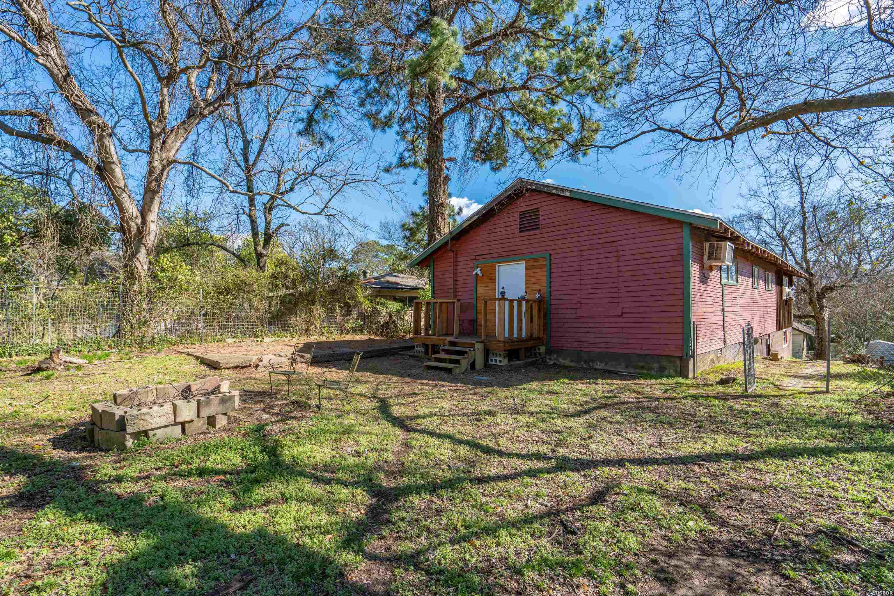 108 Helen Street Property Photo 38