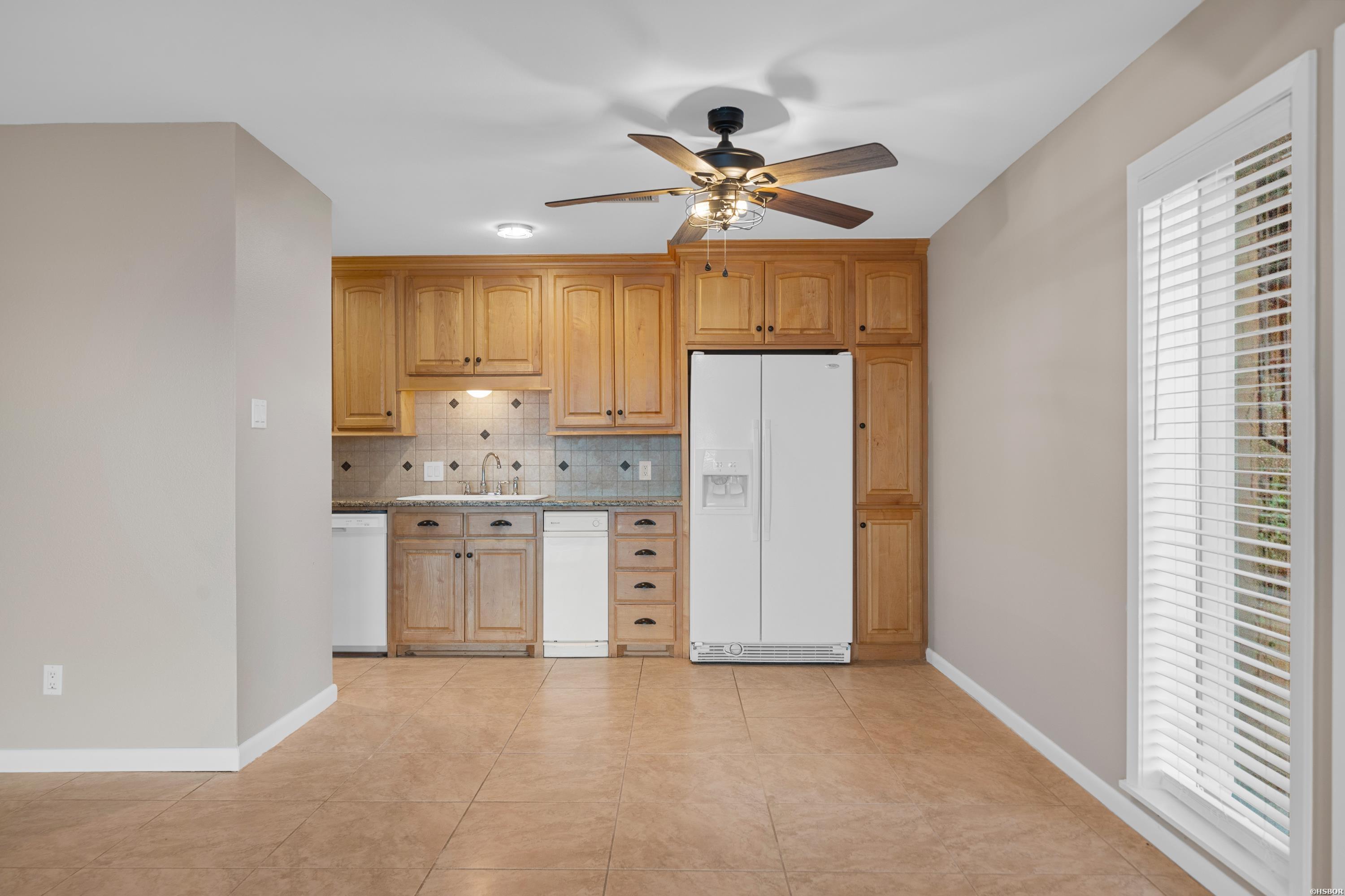 1319 Airport Road Property Photo 10