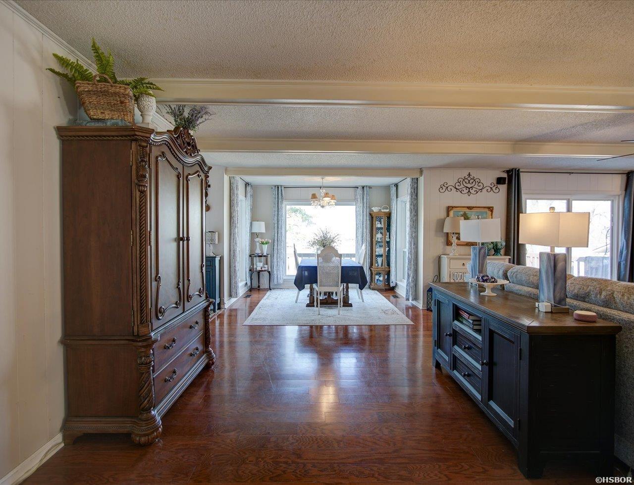 125 Kathy Lane Property Photo 6