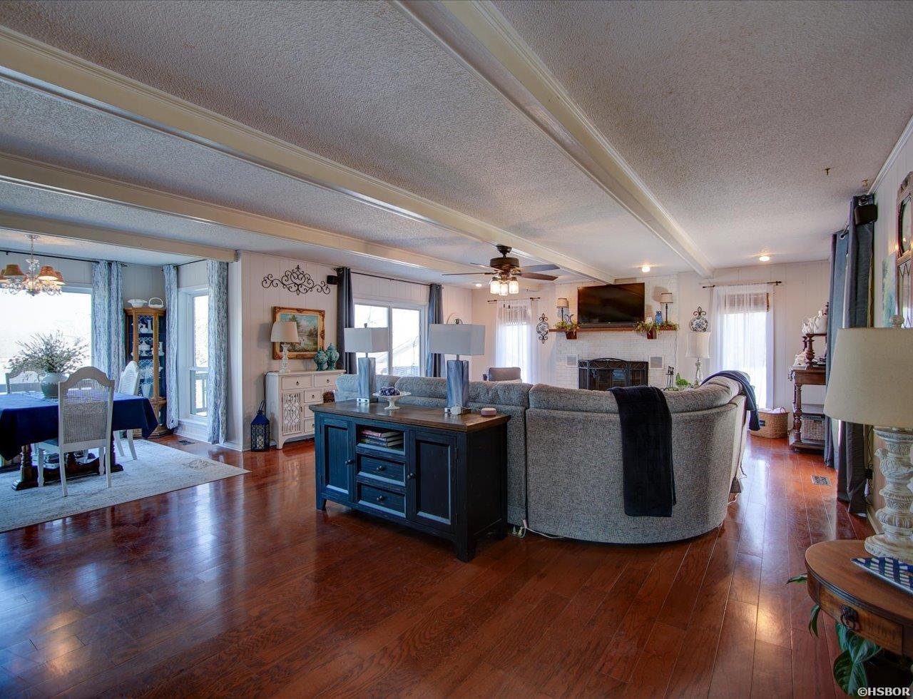 125 Kathy Lane Property Photo 7