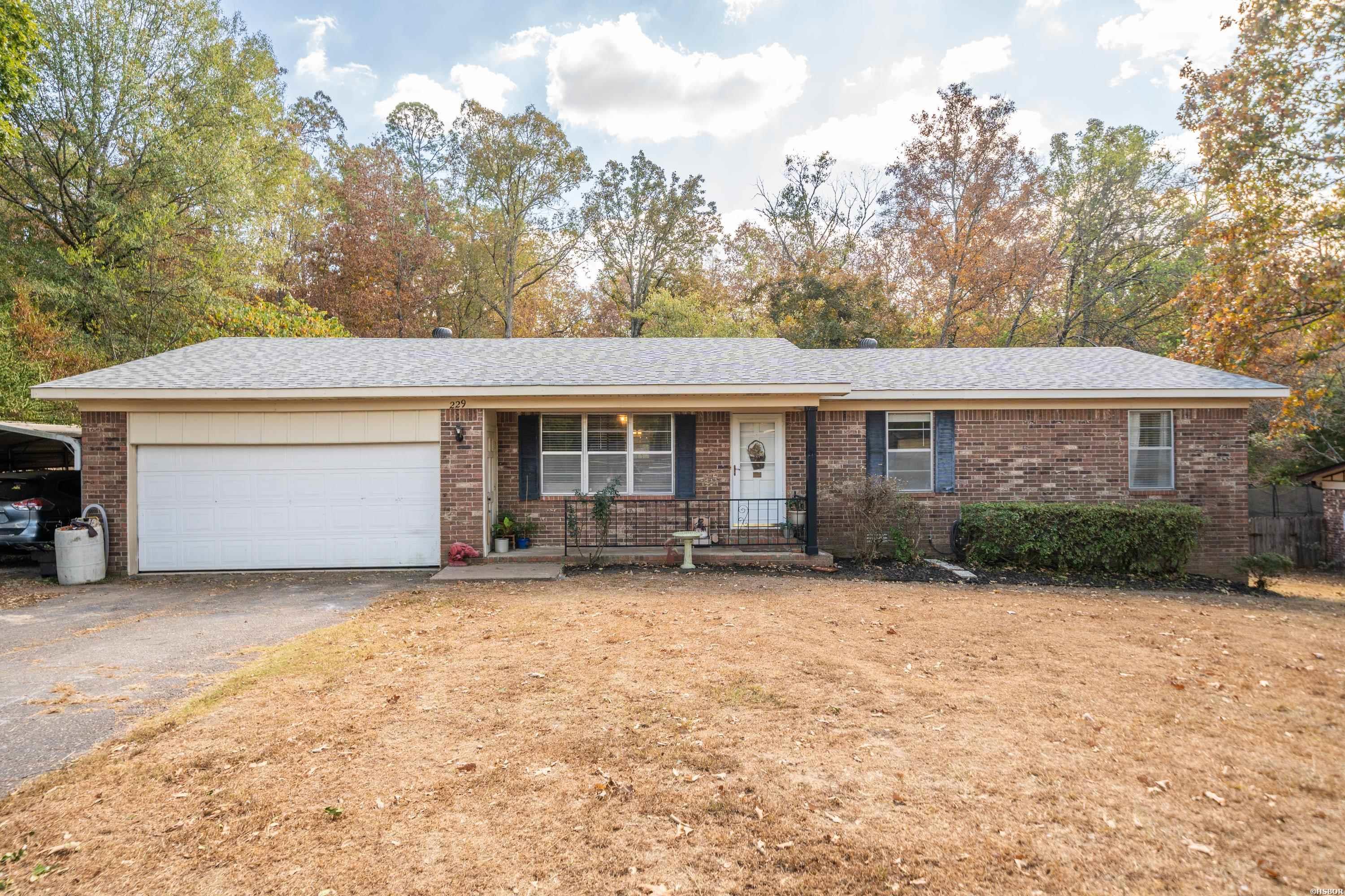 229 CURBSTONE Property Image