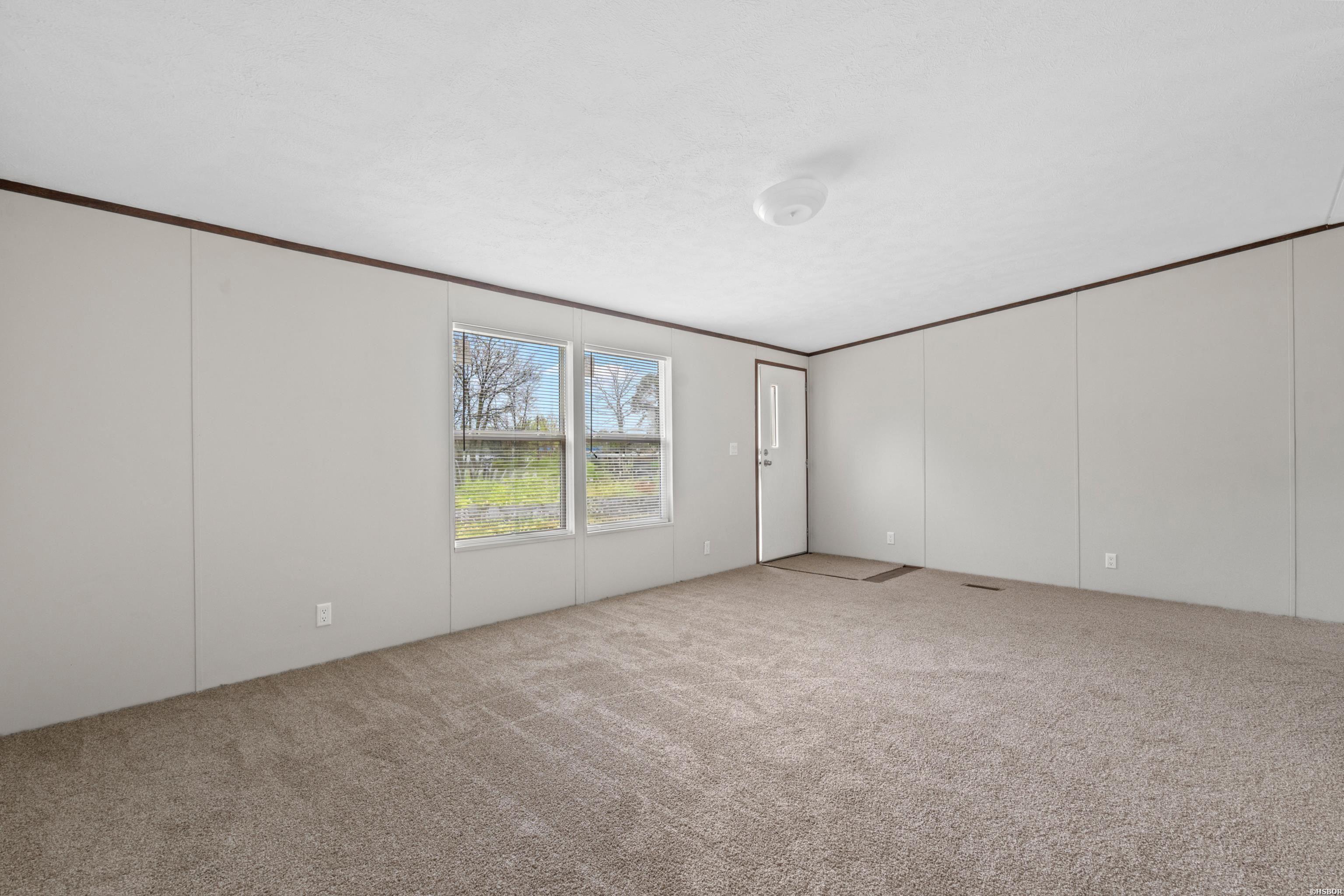 201 6th Street Property Photo 7