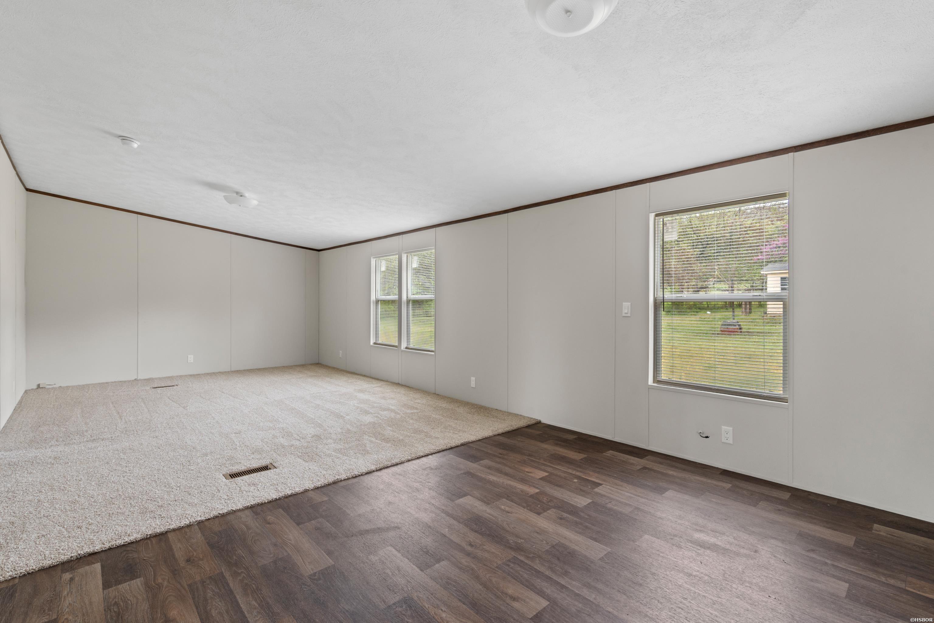 201 6th Street Property Photo 17