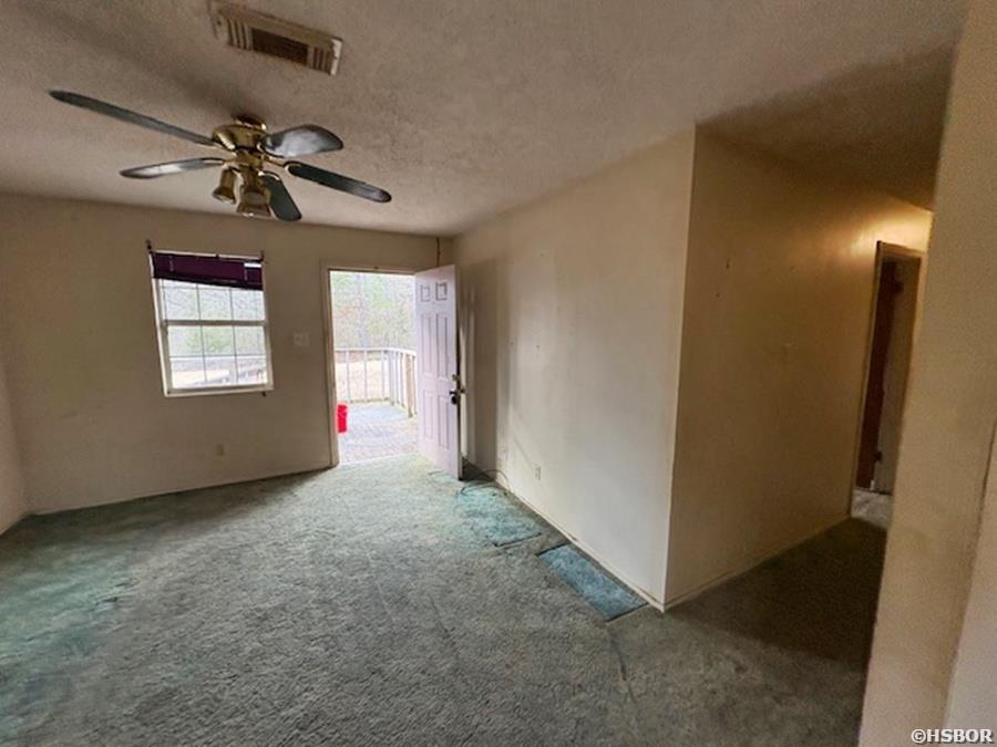 277 Hempstead 338 Property Photo 4