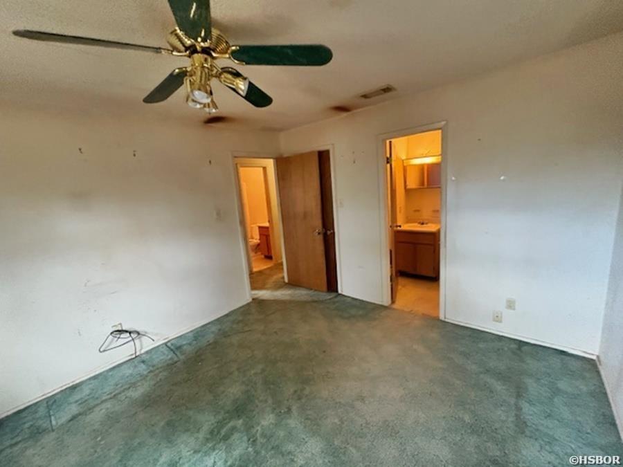 277 Hempstead 338 Property Photo 13