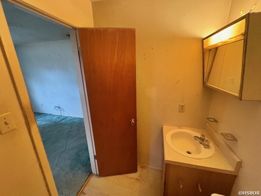 277 Hempstead 338 Property Photo 14