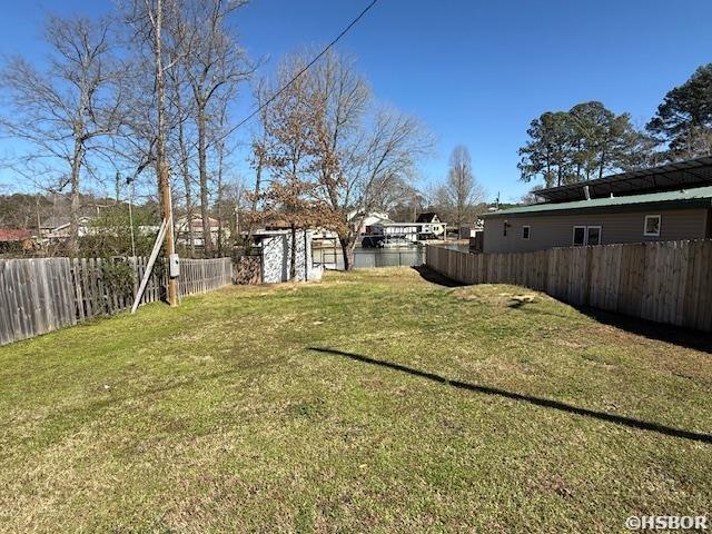 114 Quaker Lane Property Photo 3