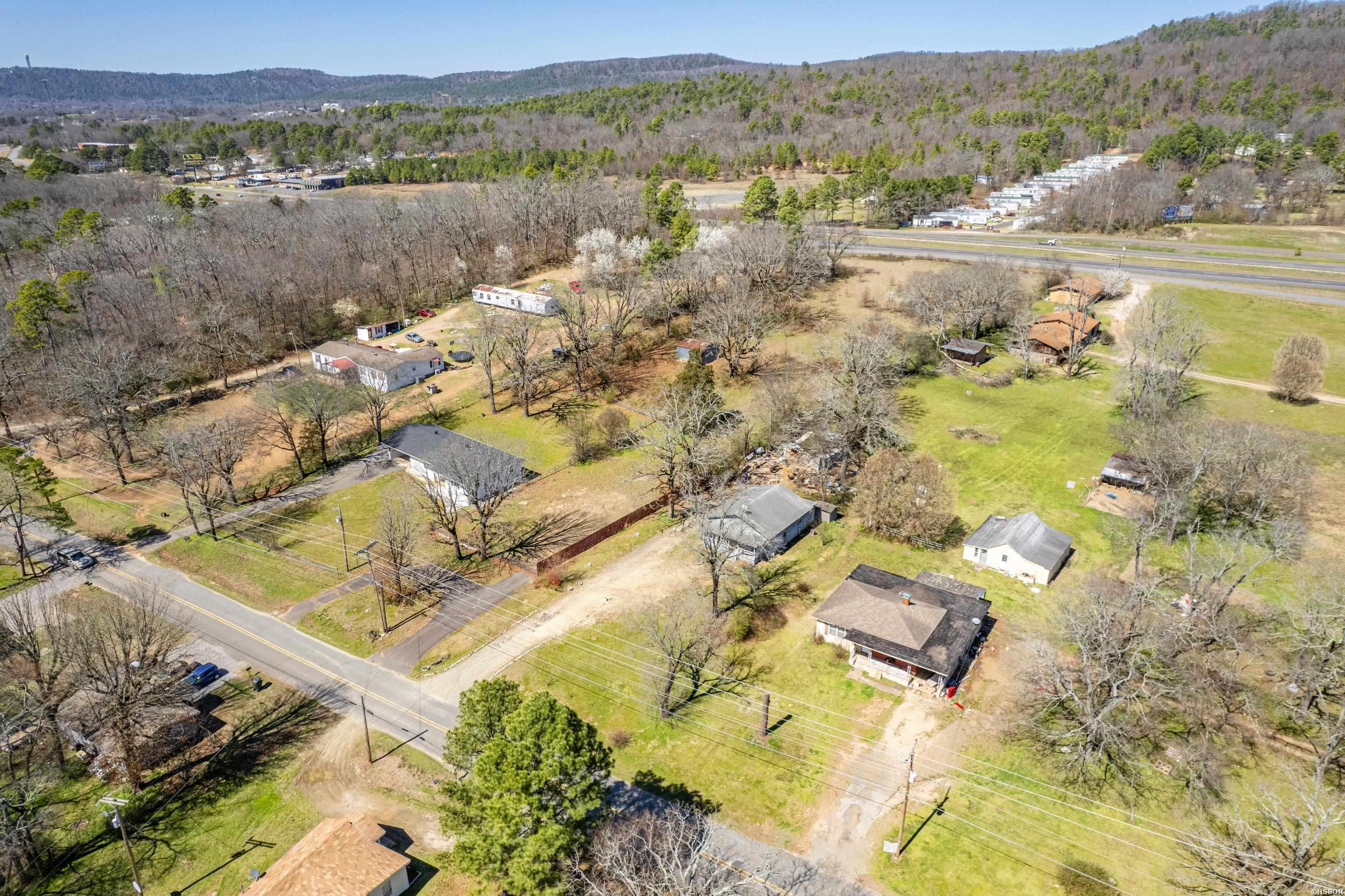2747 Spring Street Property Photo 2