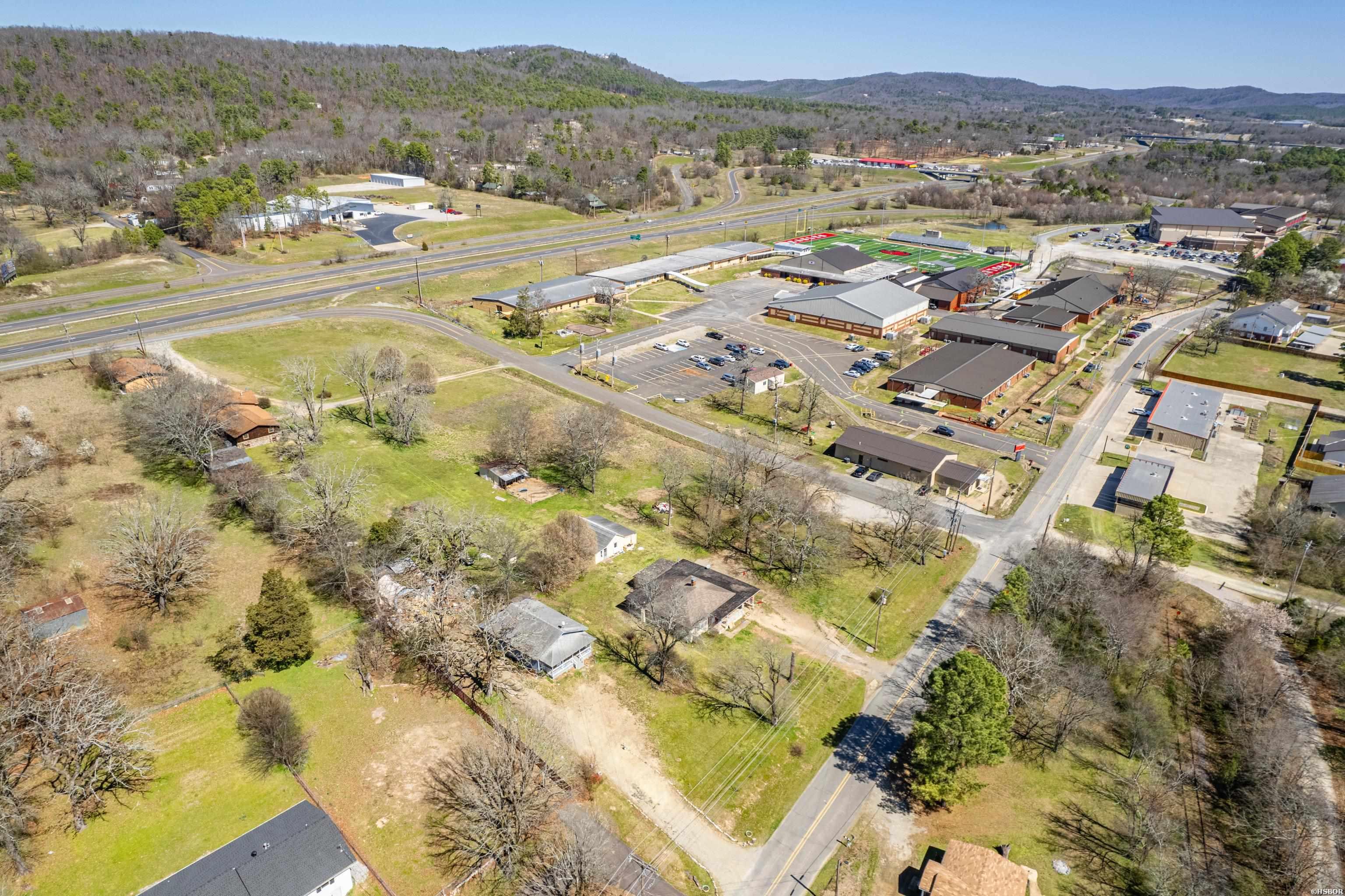 2747 Spring Street Property Photo 5
