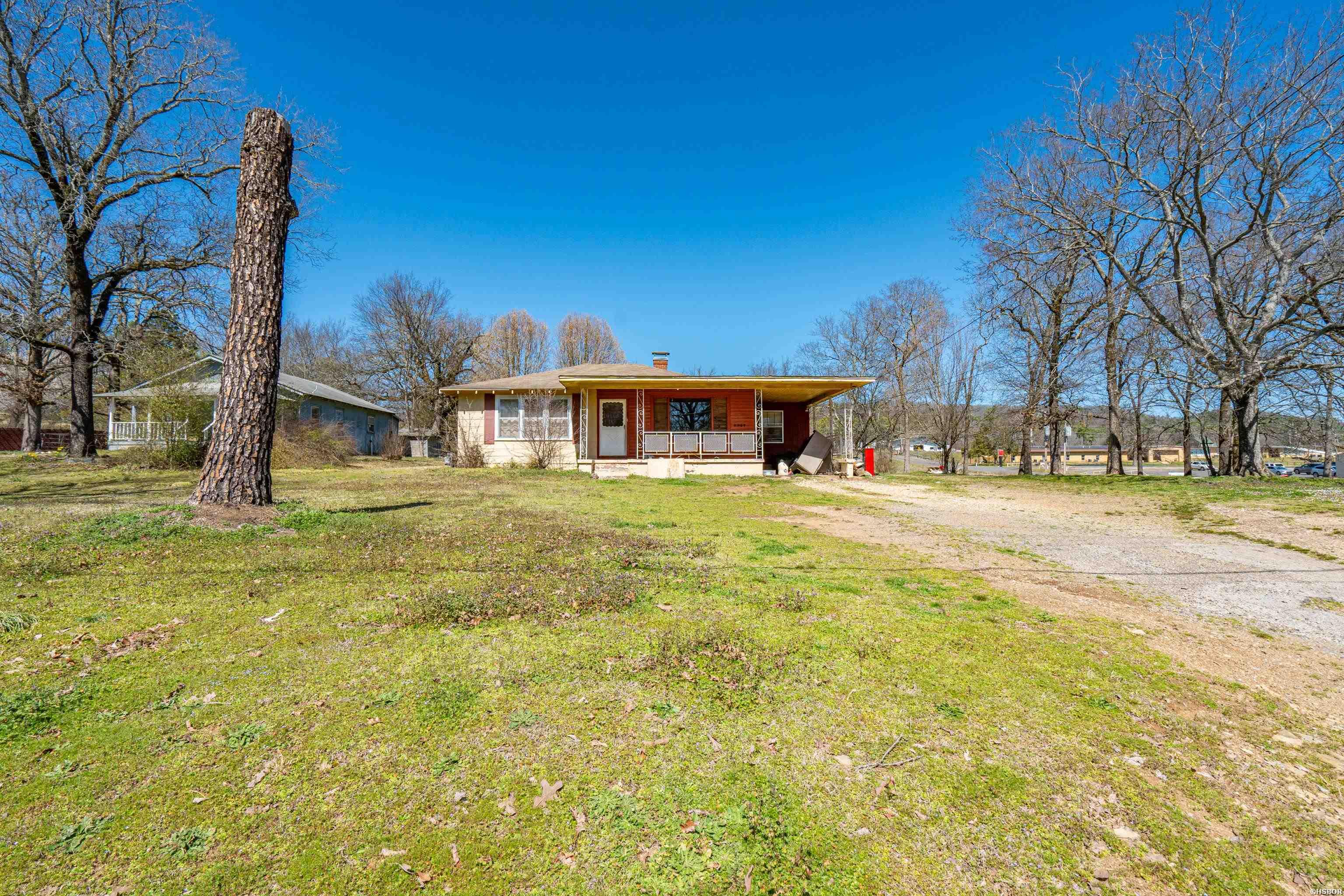 2747 Spring Street Property Photo 10