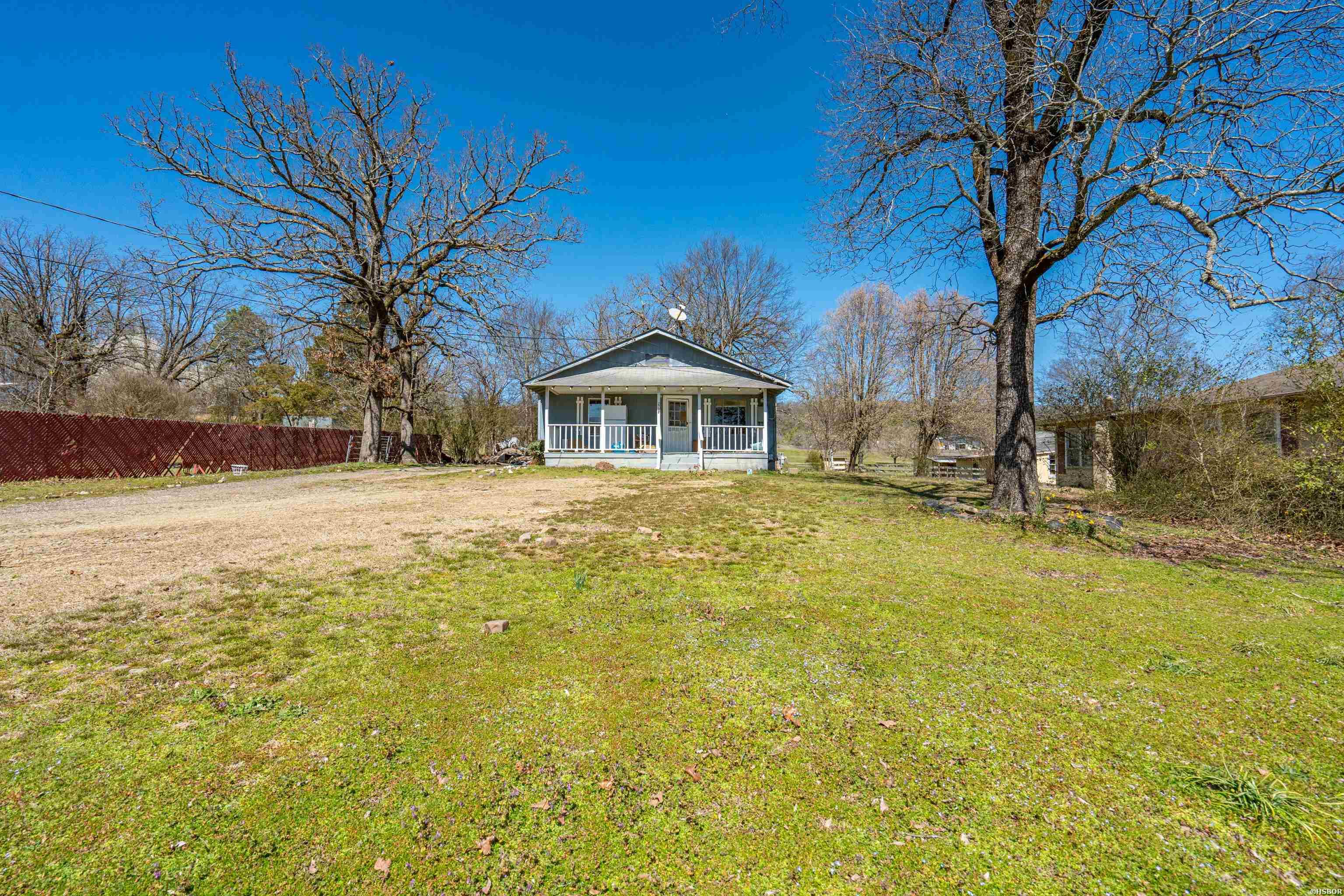 2747 Spring Street Property Photo 13