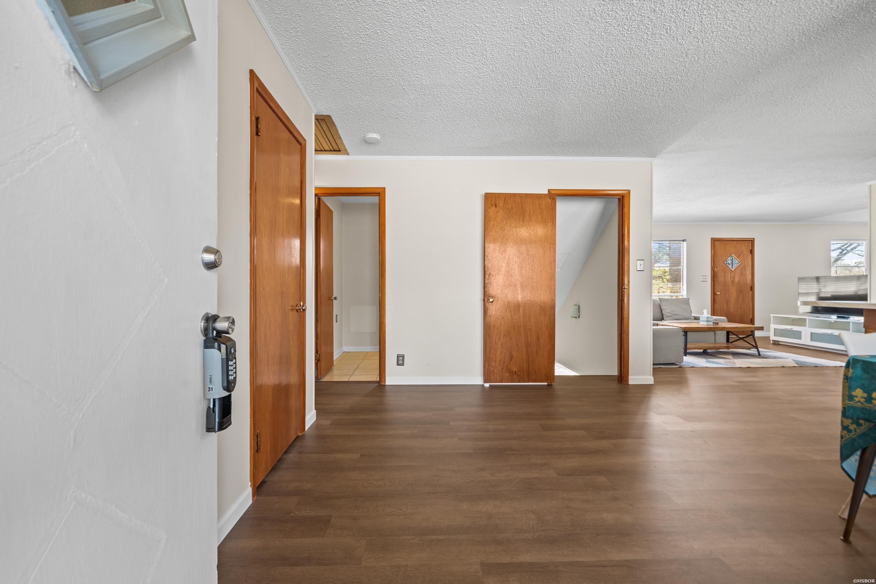1115 Lakeshore Drive Property Photo 2