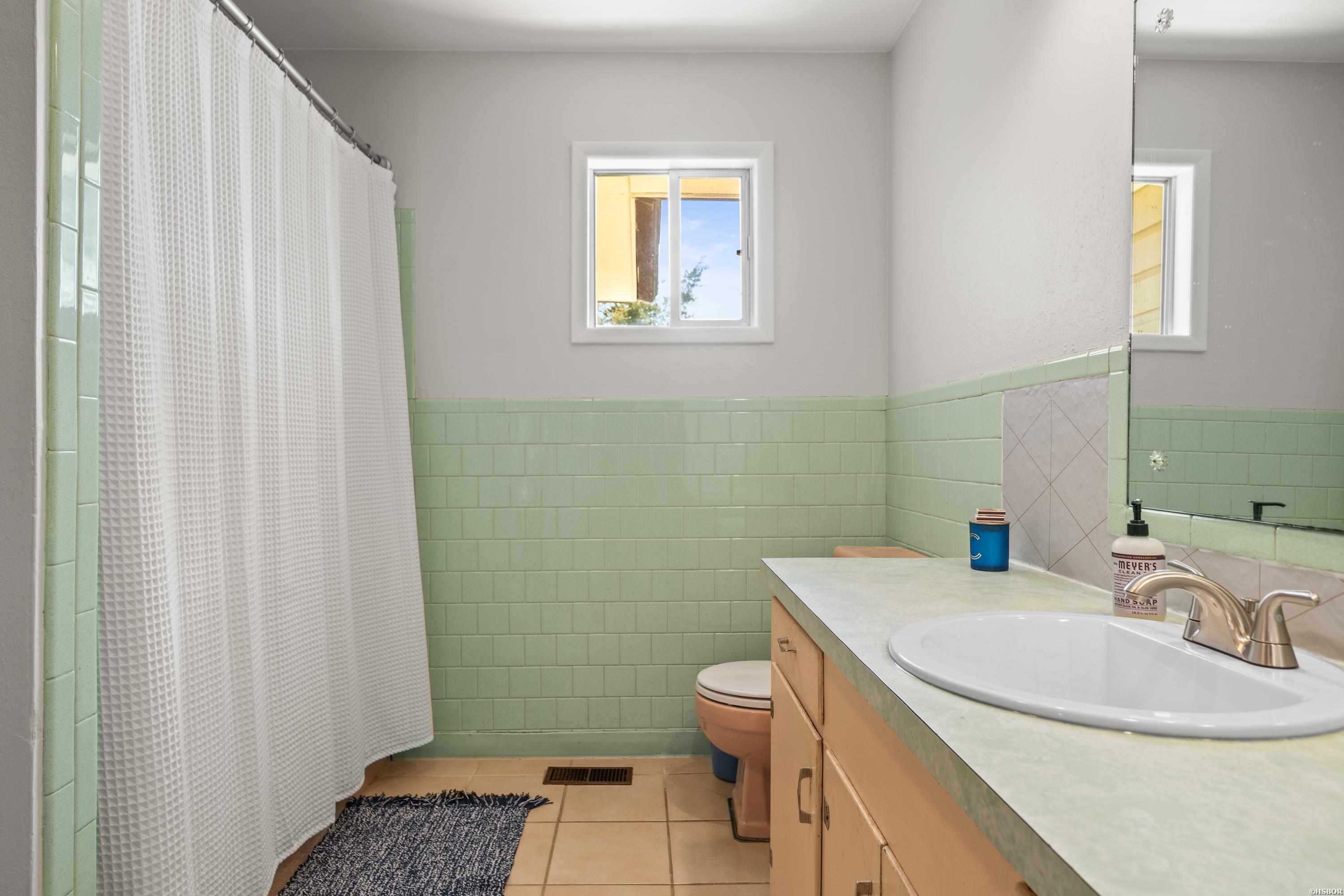 1115 Lakeshore Drive Property Photo 24