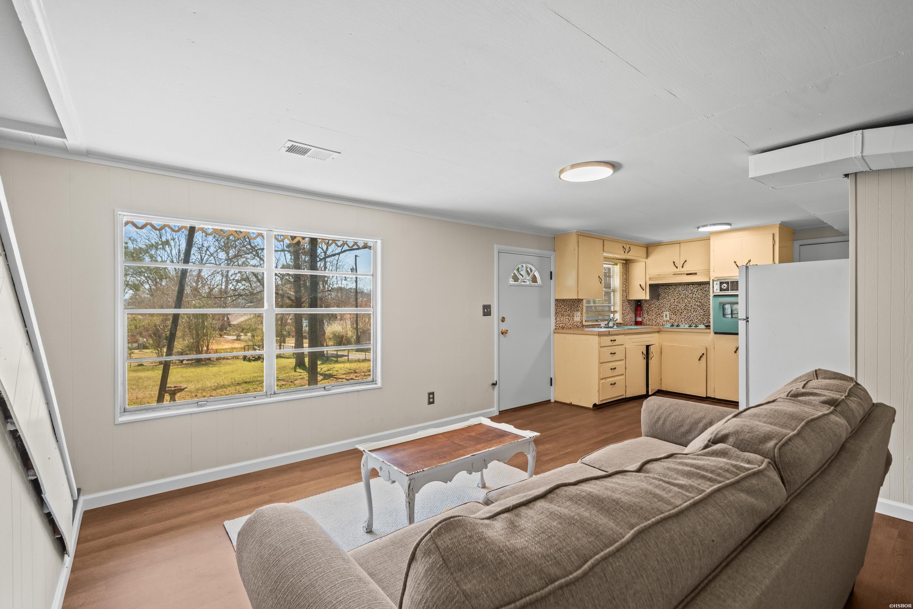 1115 Lakeshore Drive Property Photo 28