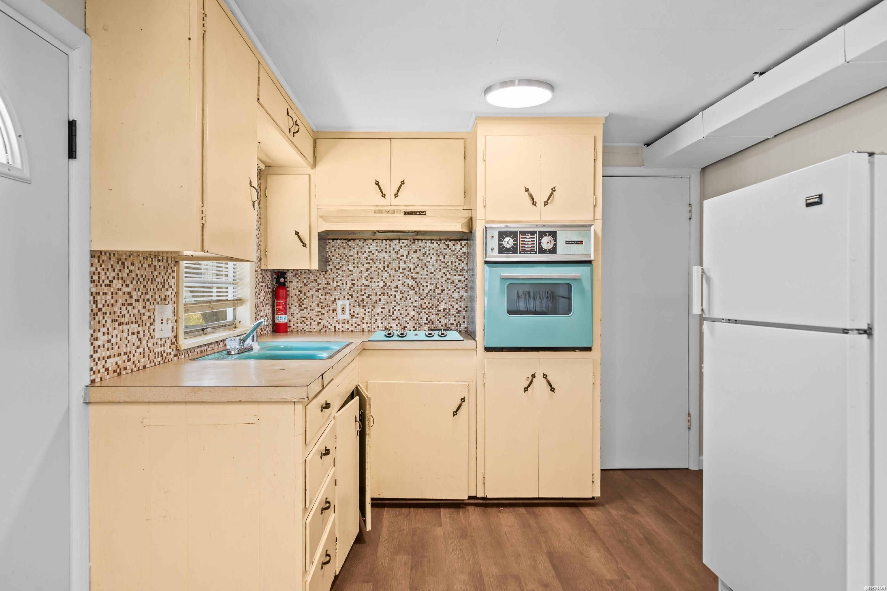1115 Lakeshore Drive Property Photo 29