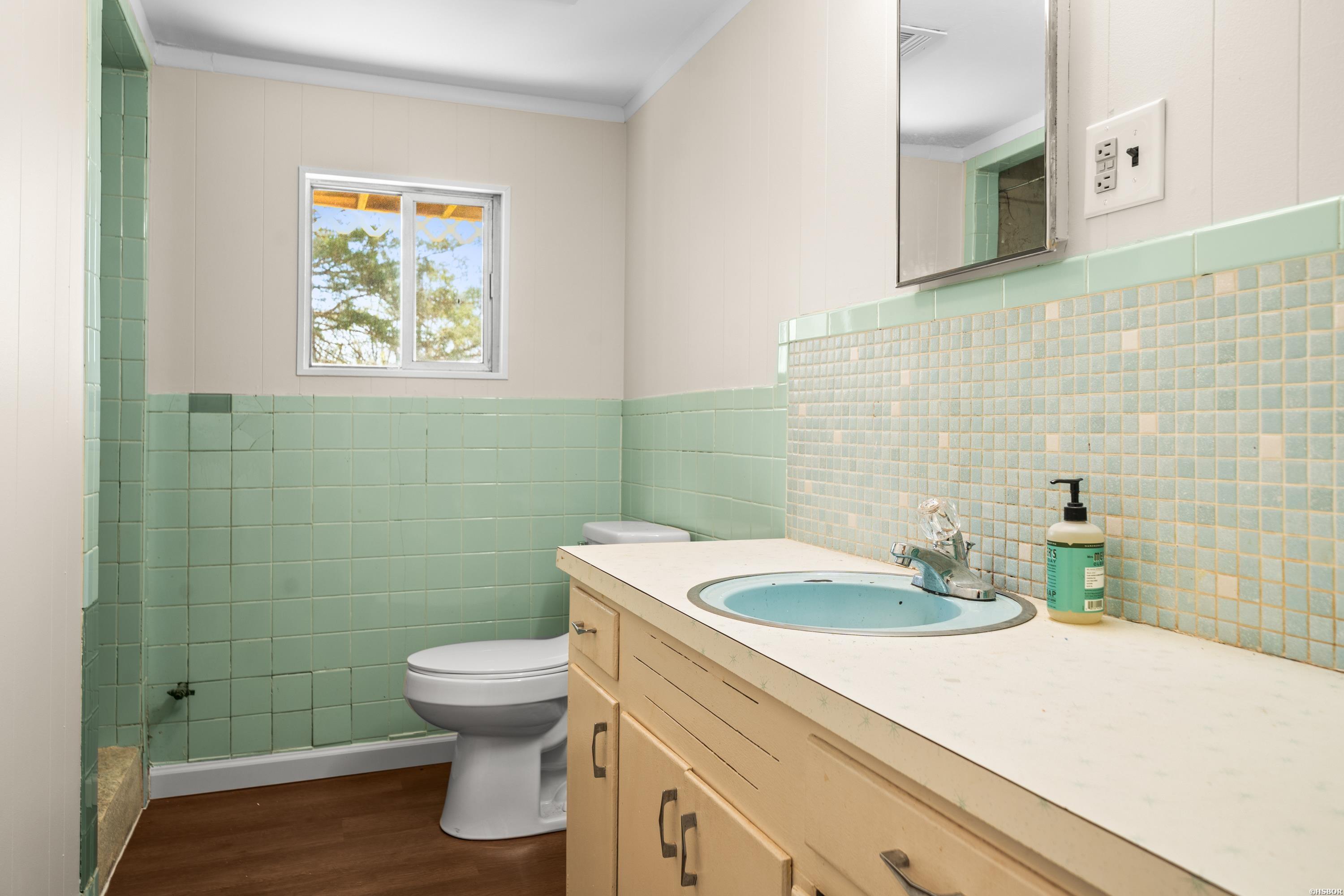 1115 Lakeshore Drive Property Photo 31
