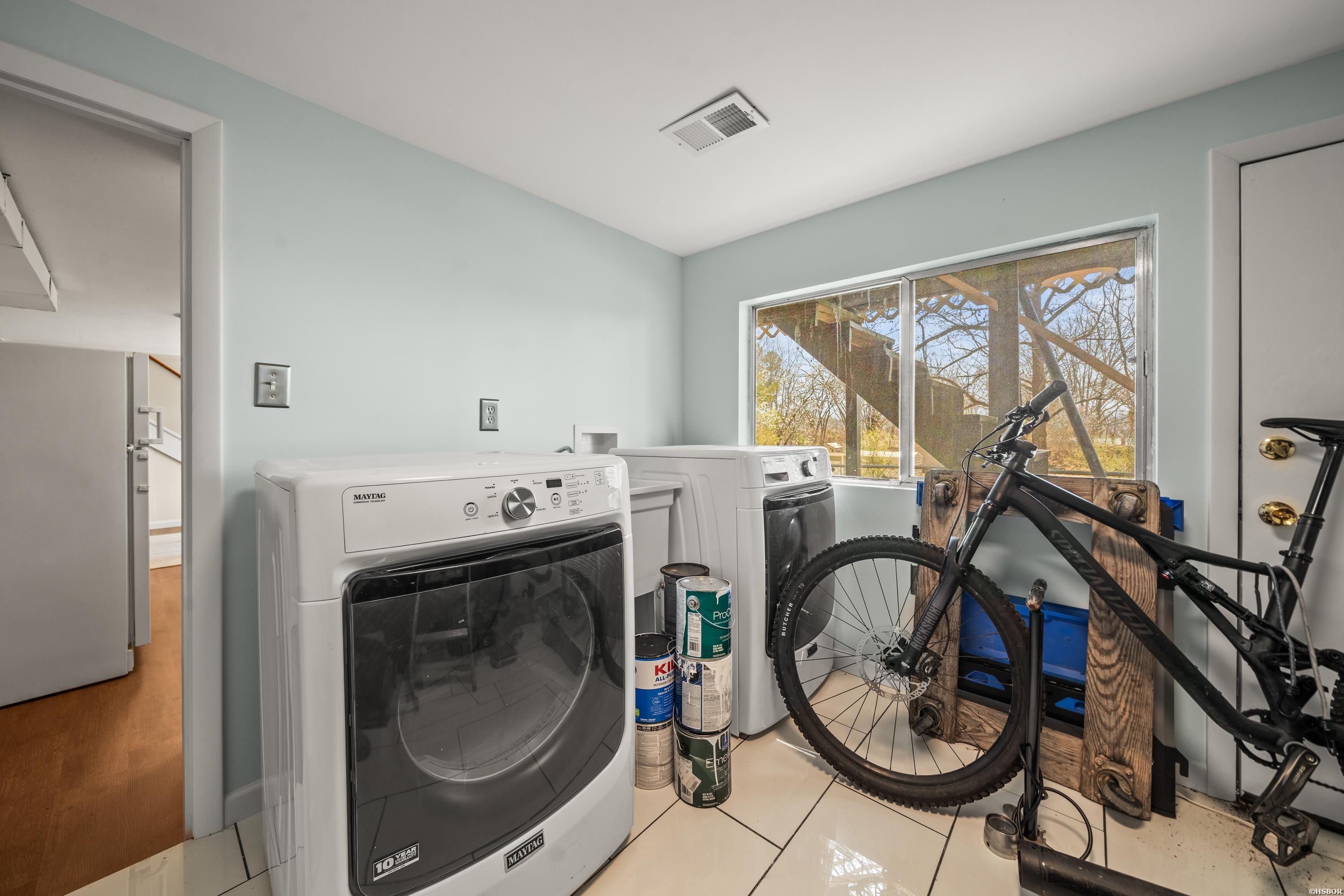 1115 Lakeshore Drive Property Photo 36