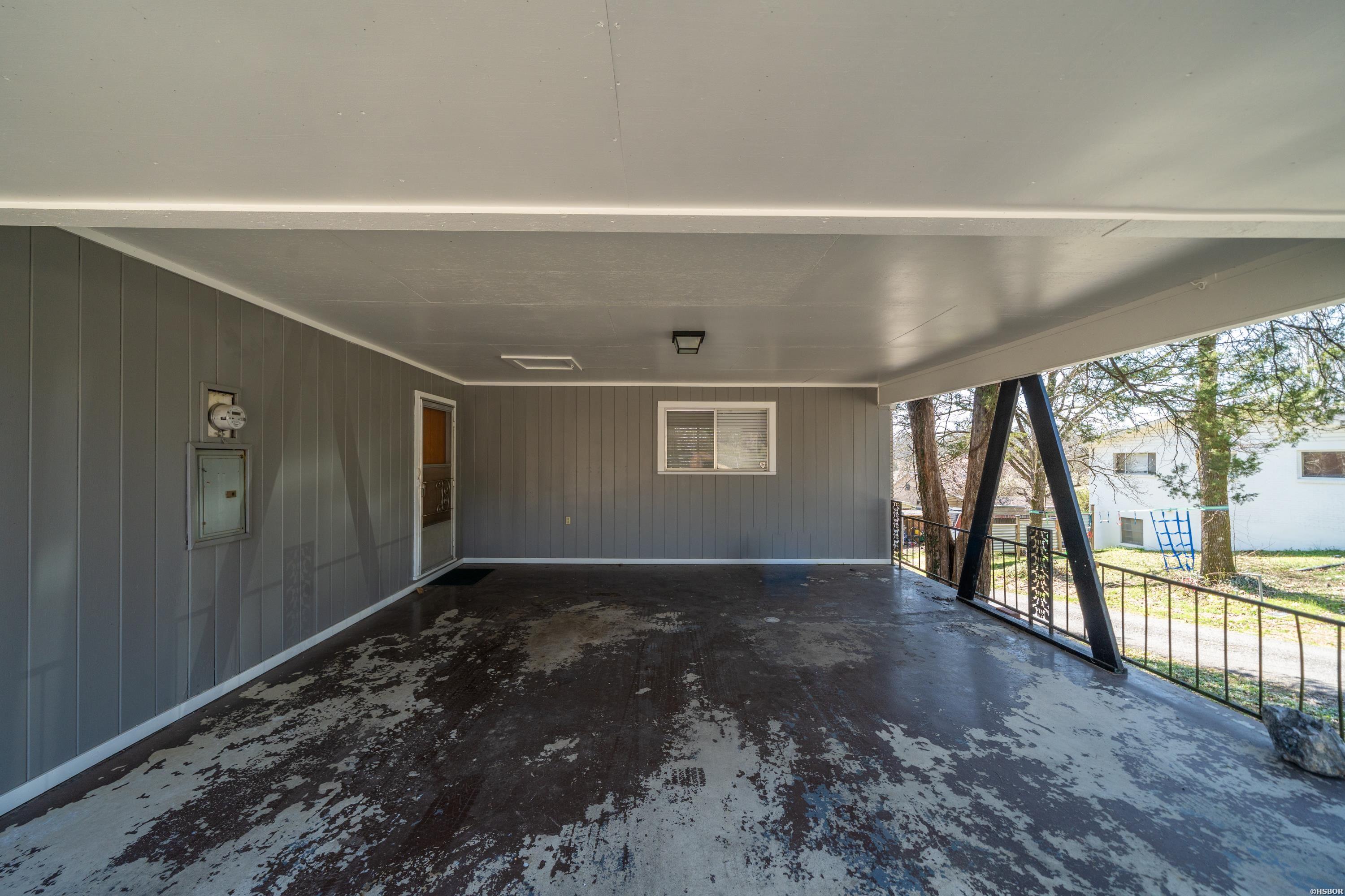 1115 Lakeshore Drive Property Photo 37