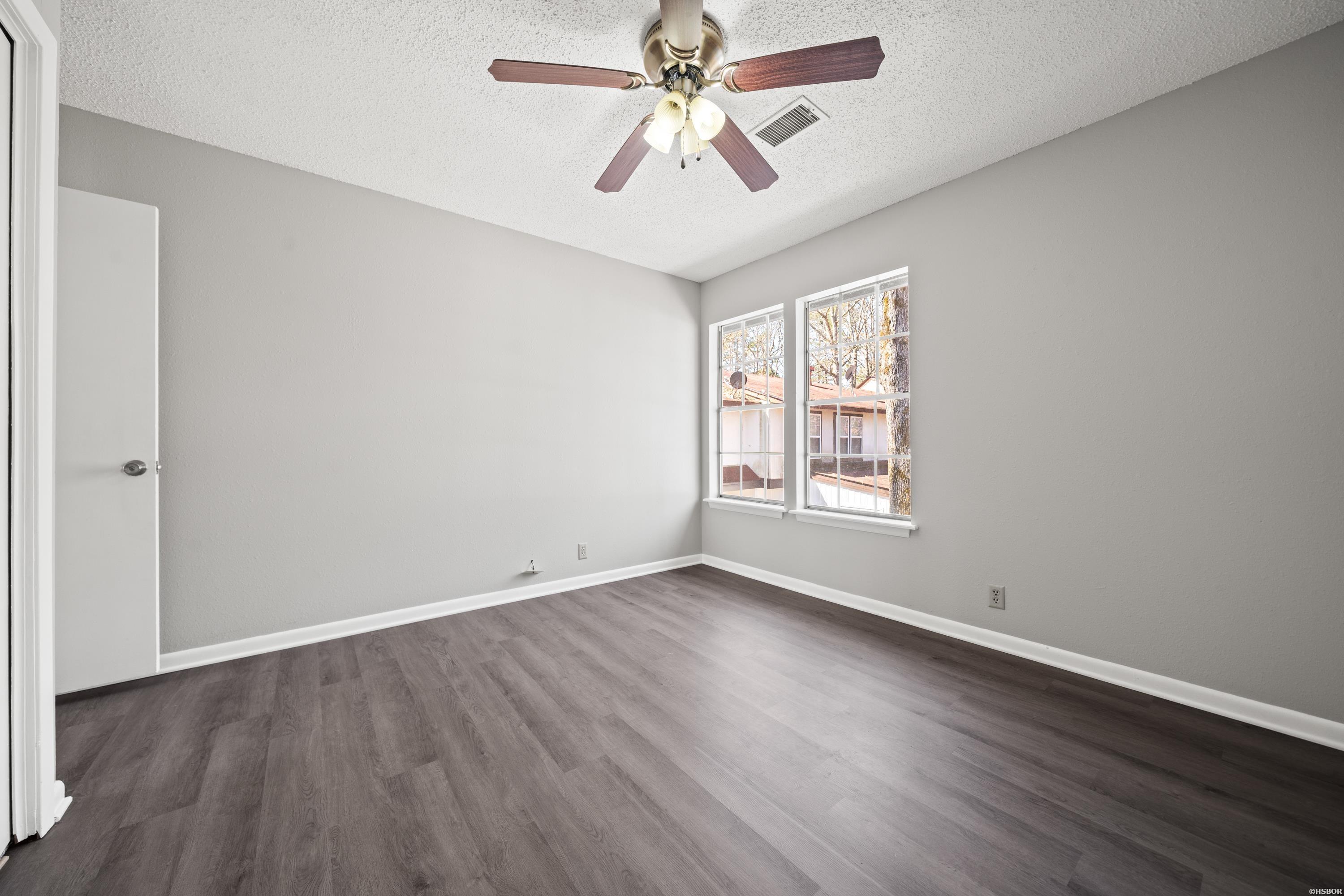 111 Emperado Way Property Photo 20
