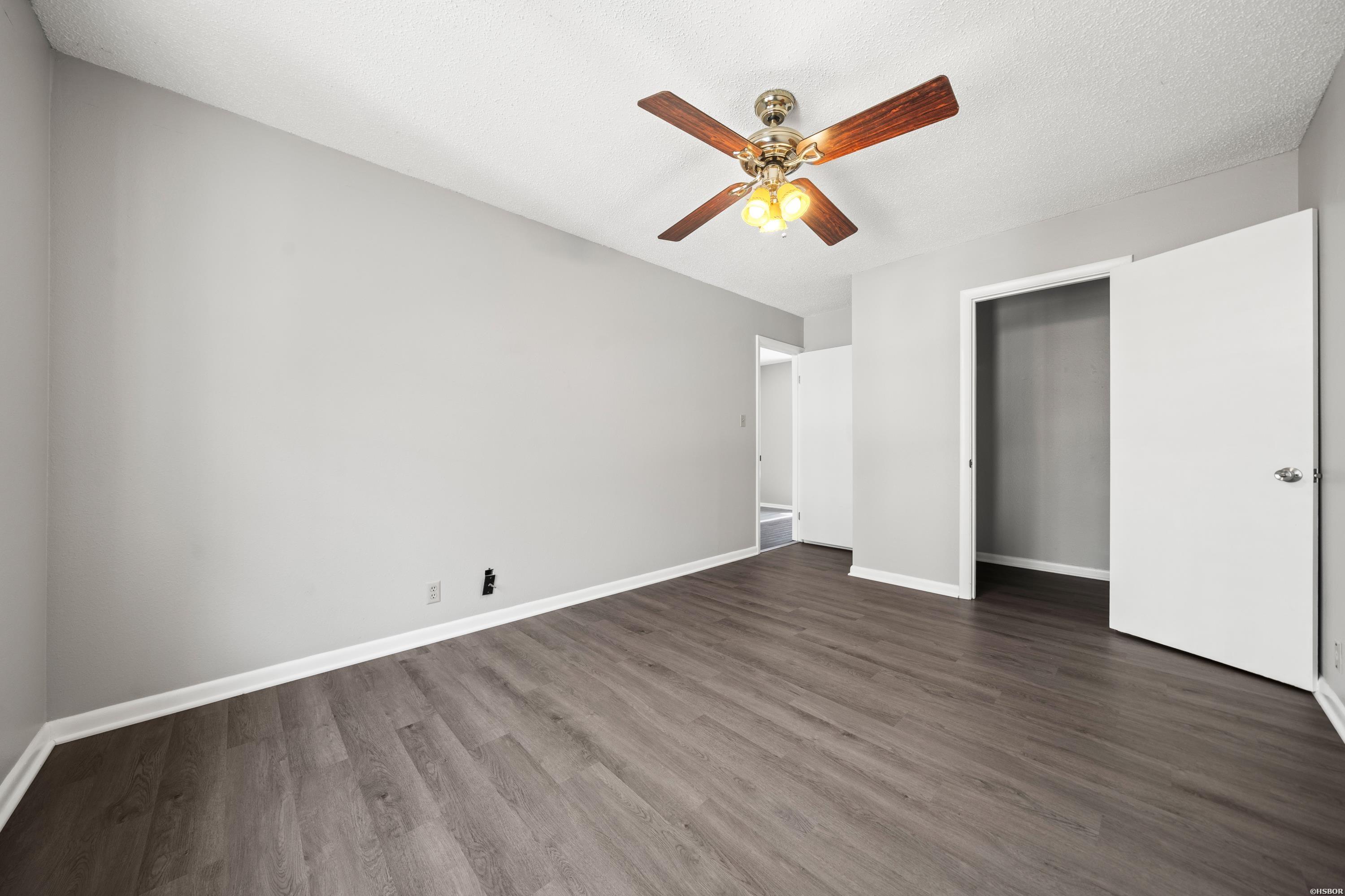 111 Emperado Way Property Photo 22