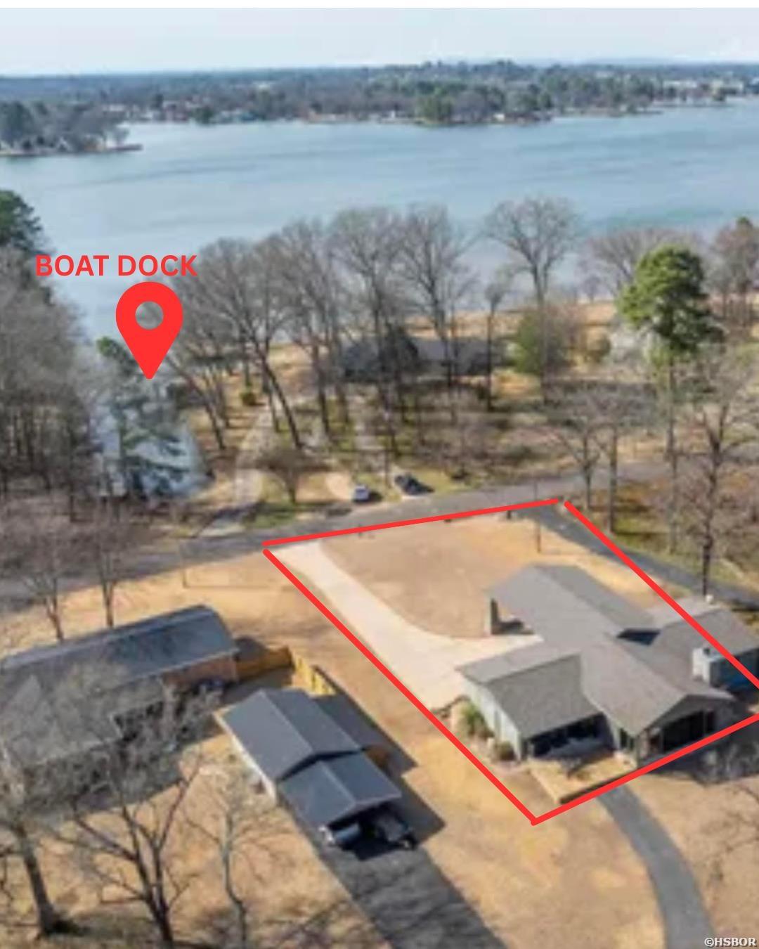 402 Caroline Acres Point Property Photo 3
