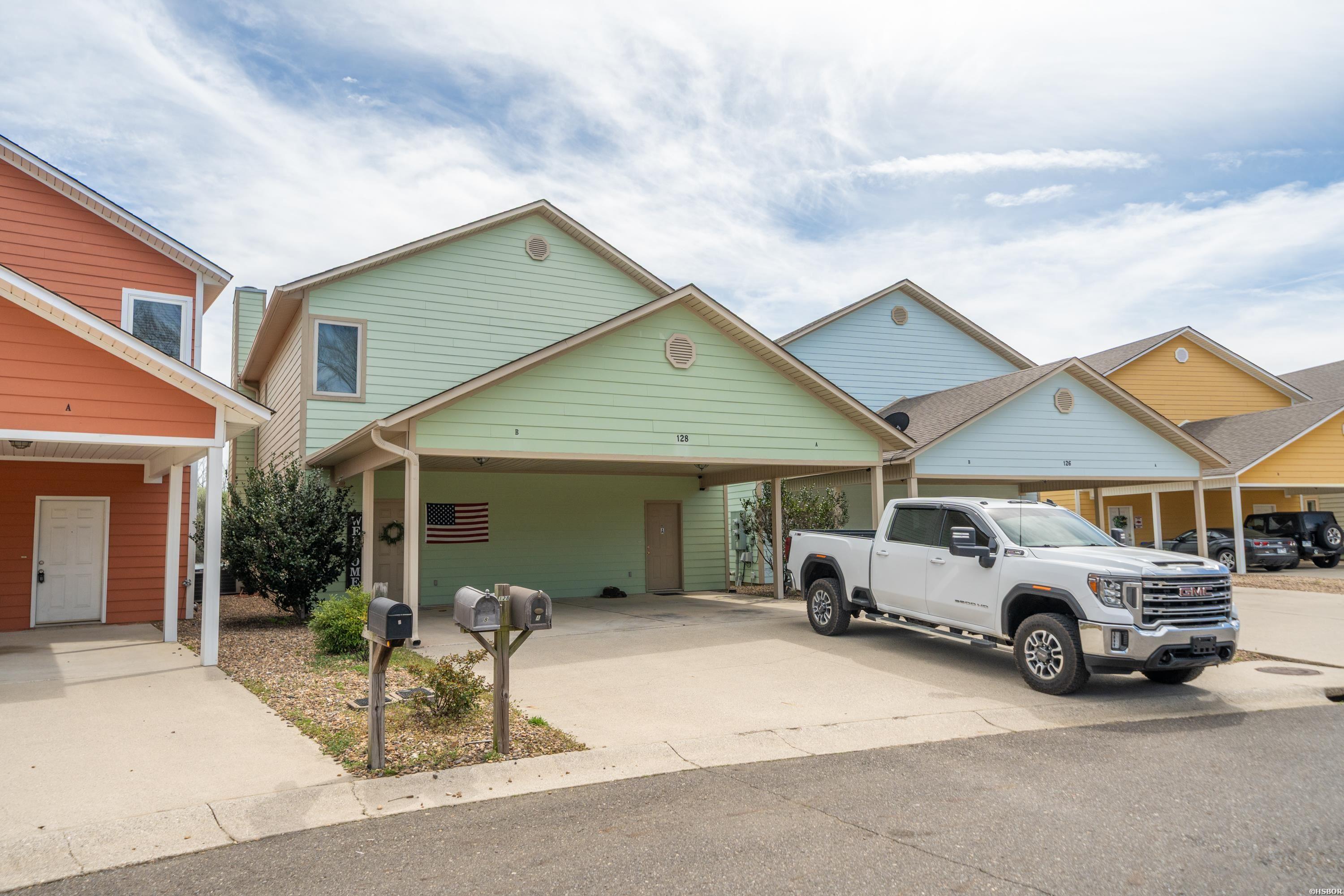 128 Kaleigh Property Photo 4