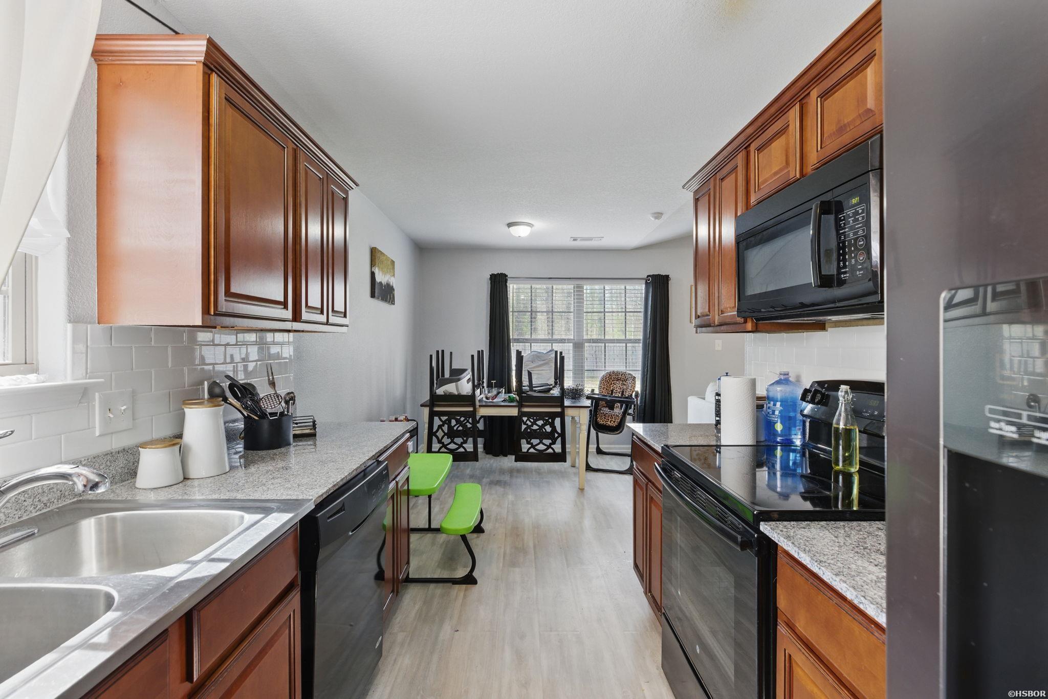 1173 Tulip Street Property Photo 6
