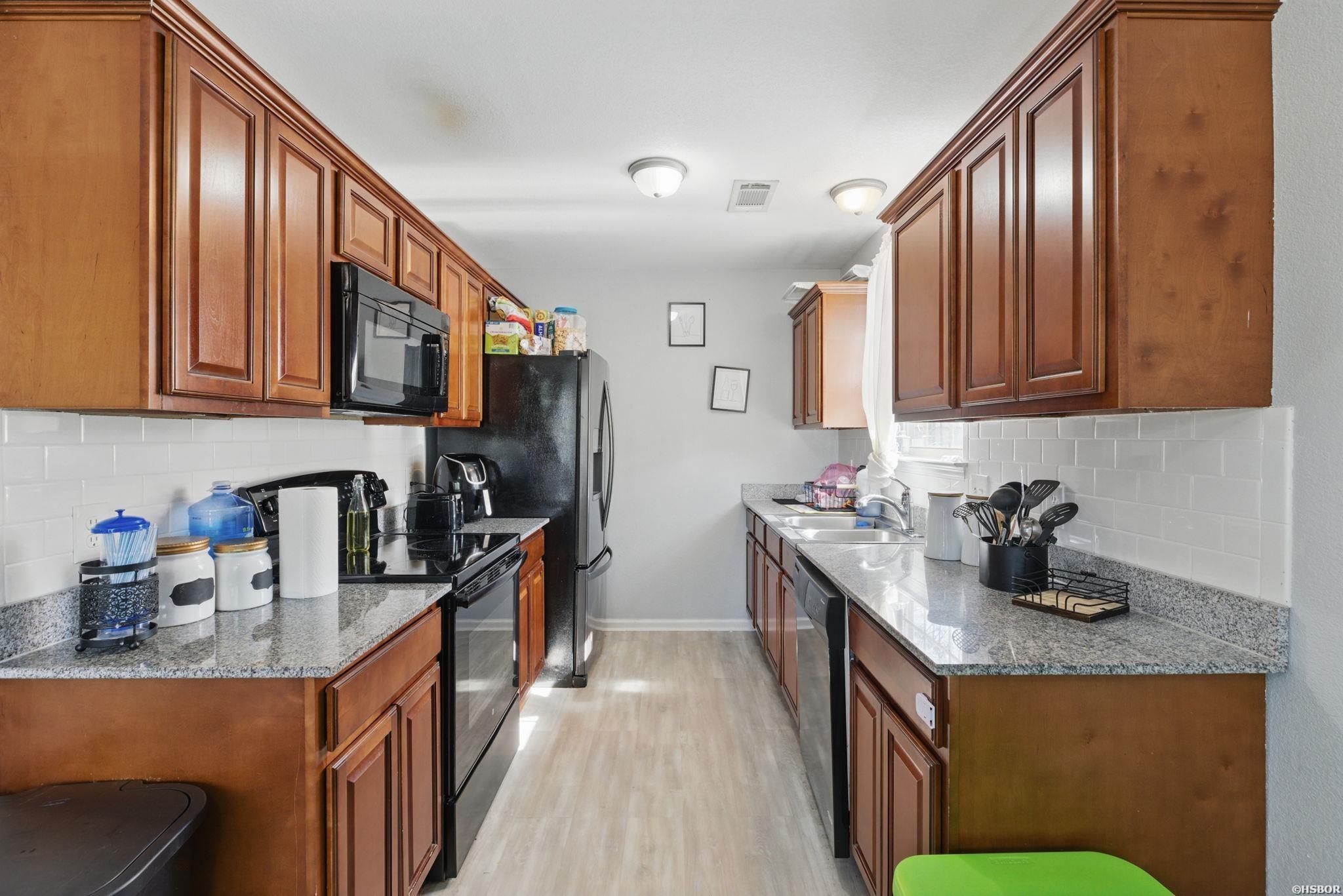 1173 Tulip Street Property Photo 7