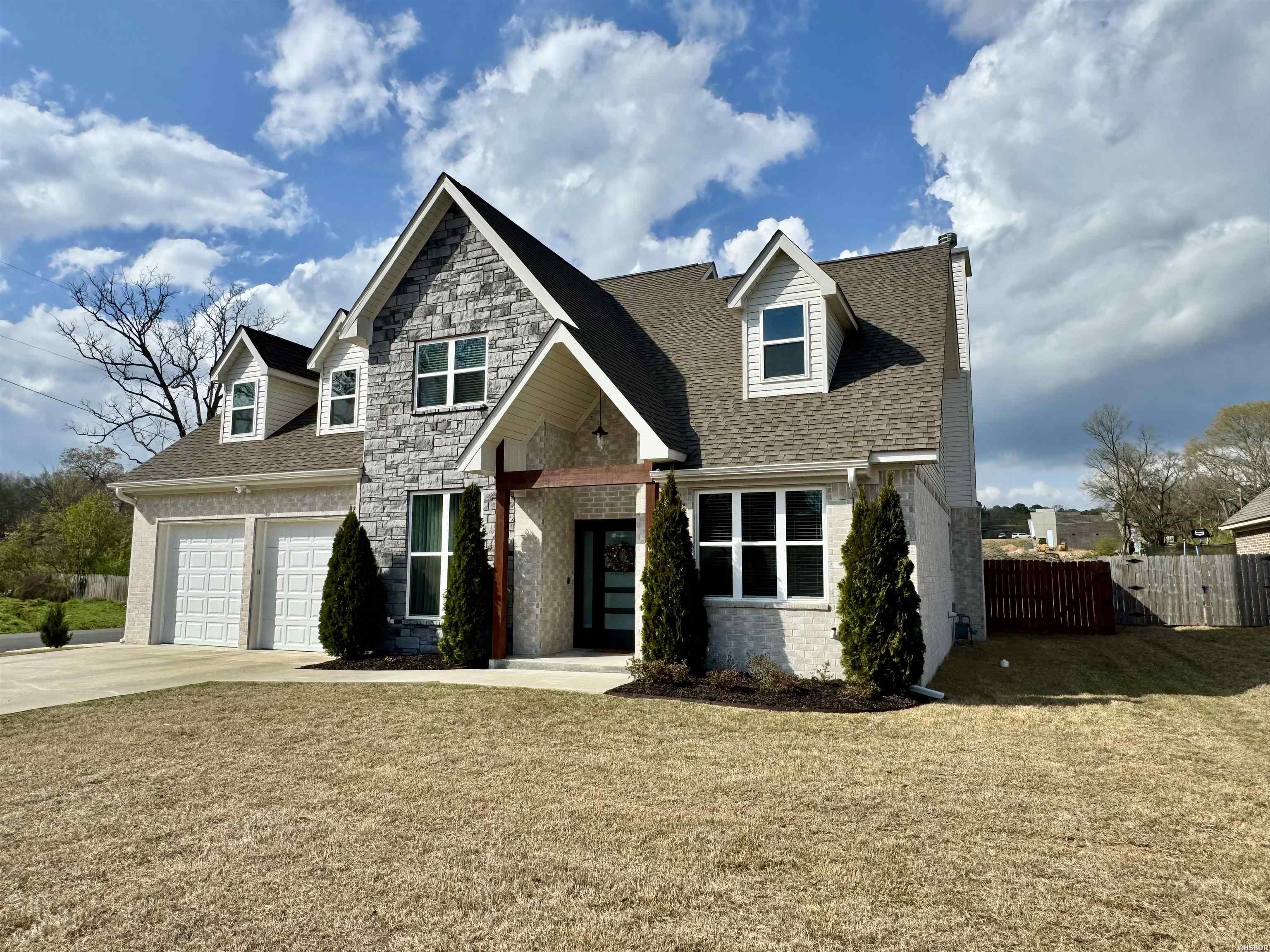 105 Coneflower Court Property Photo 1