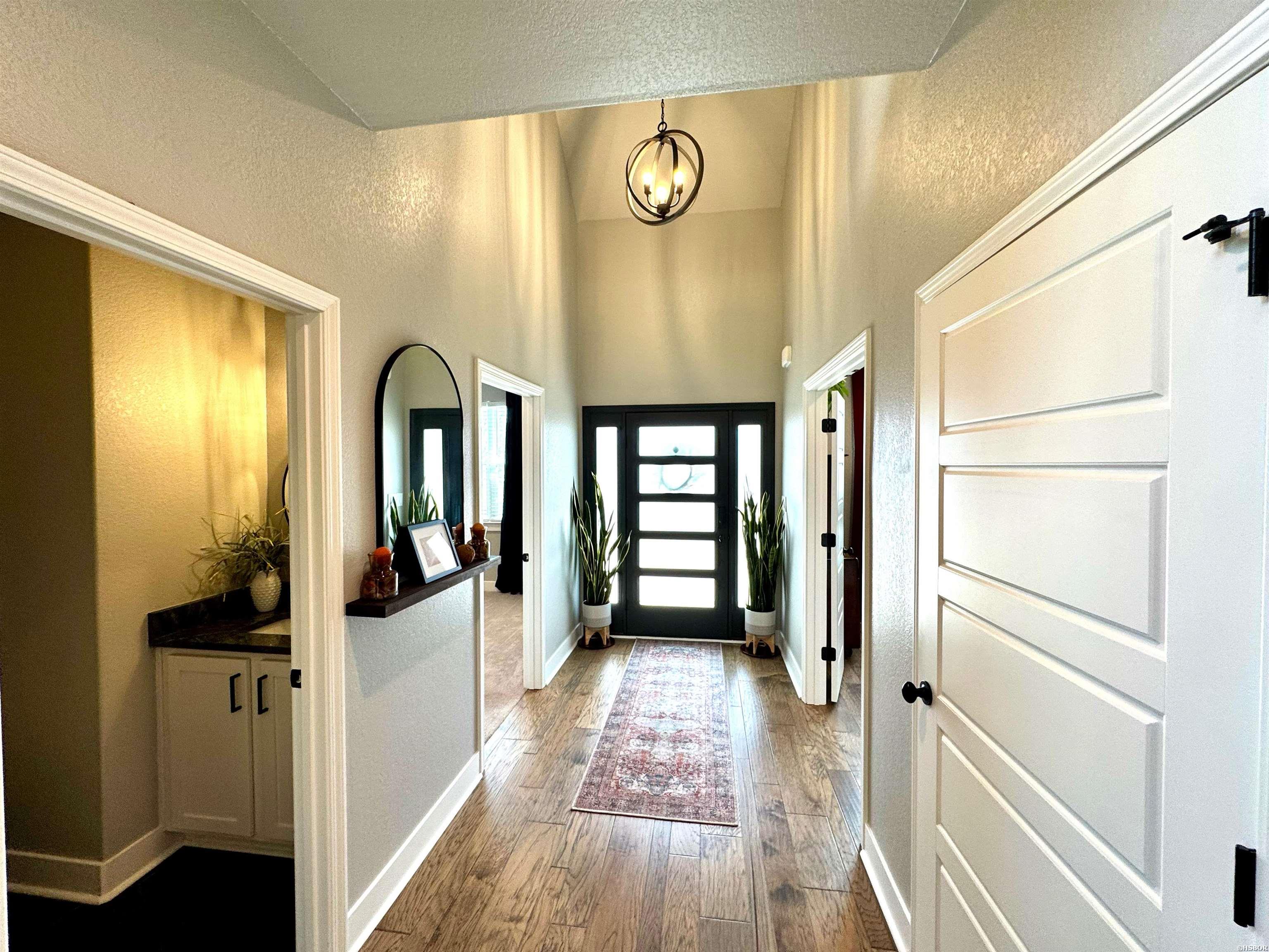 105 Coneflower Court Property Photo 2