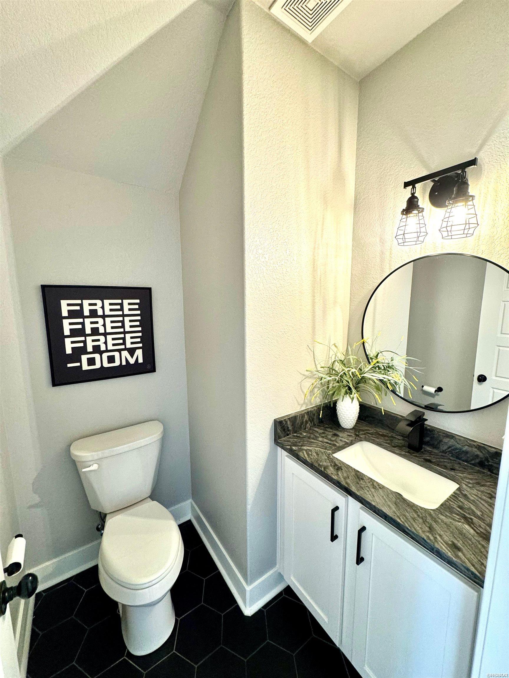 105 Coneflower Court Property Photo 7