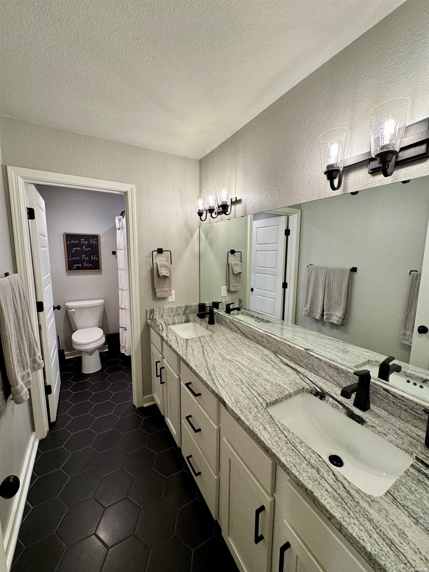 105 Coneflower Court Property Photo 31