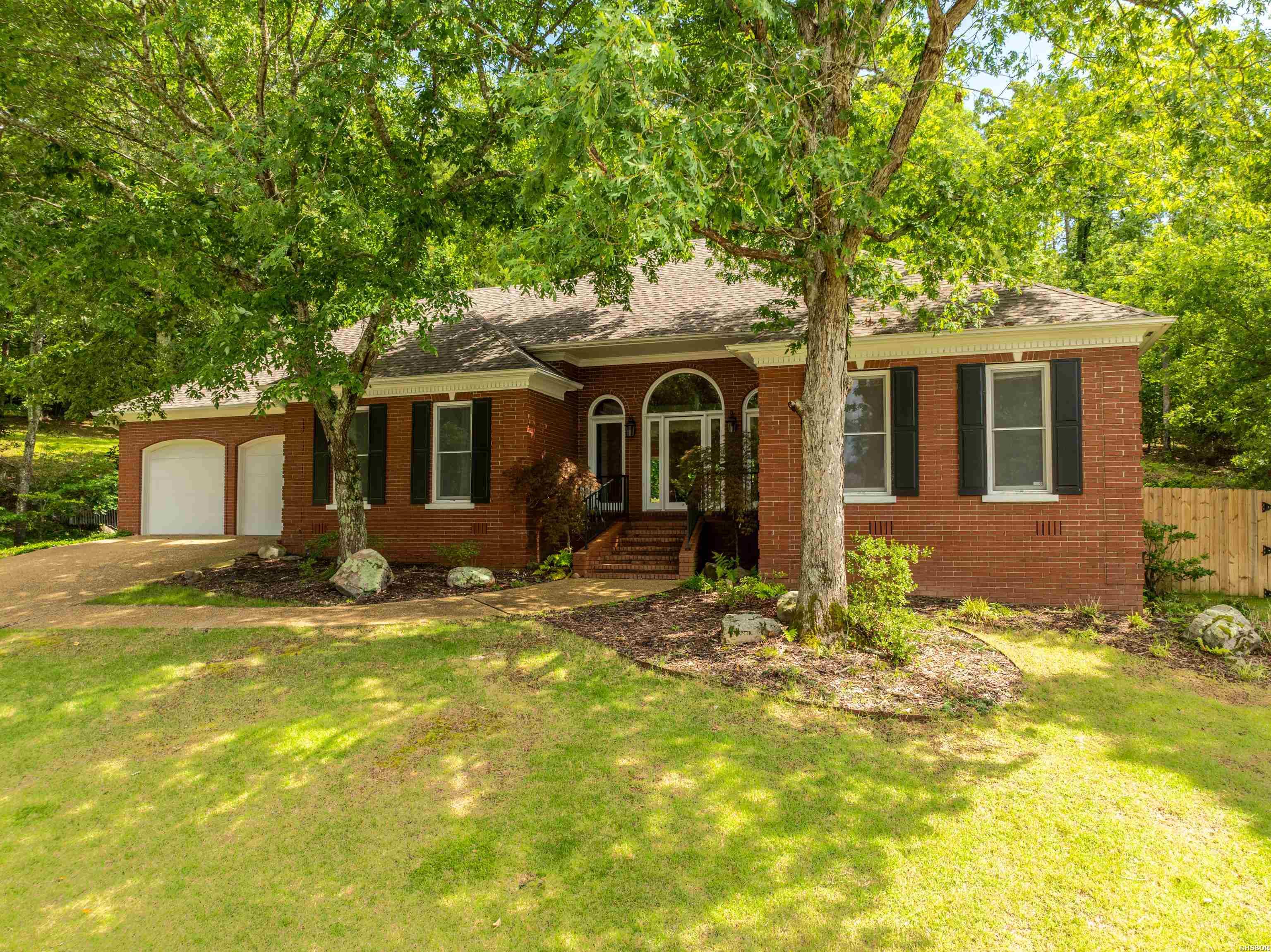 106 Ravenwood Property Photo 2