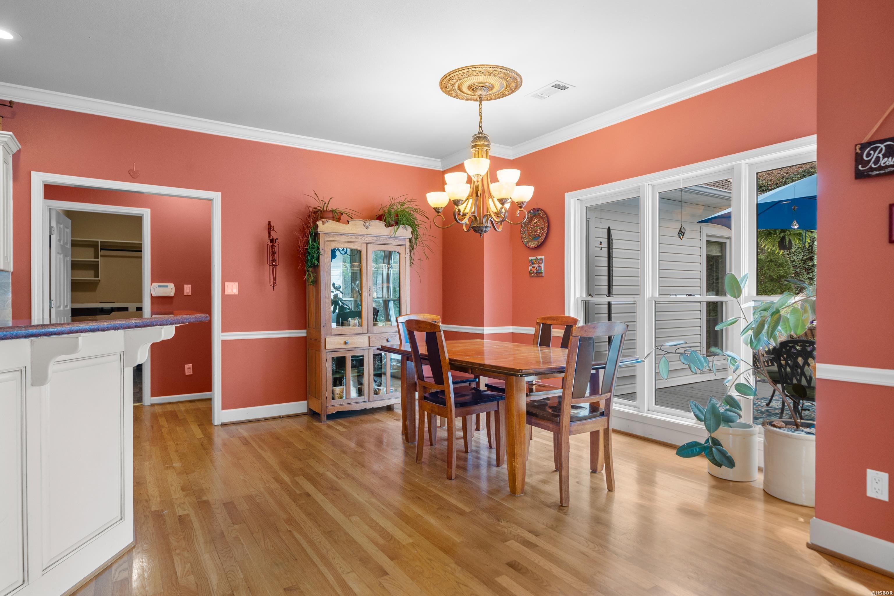 106 Ravenwood Property Photo 13