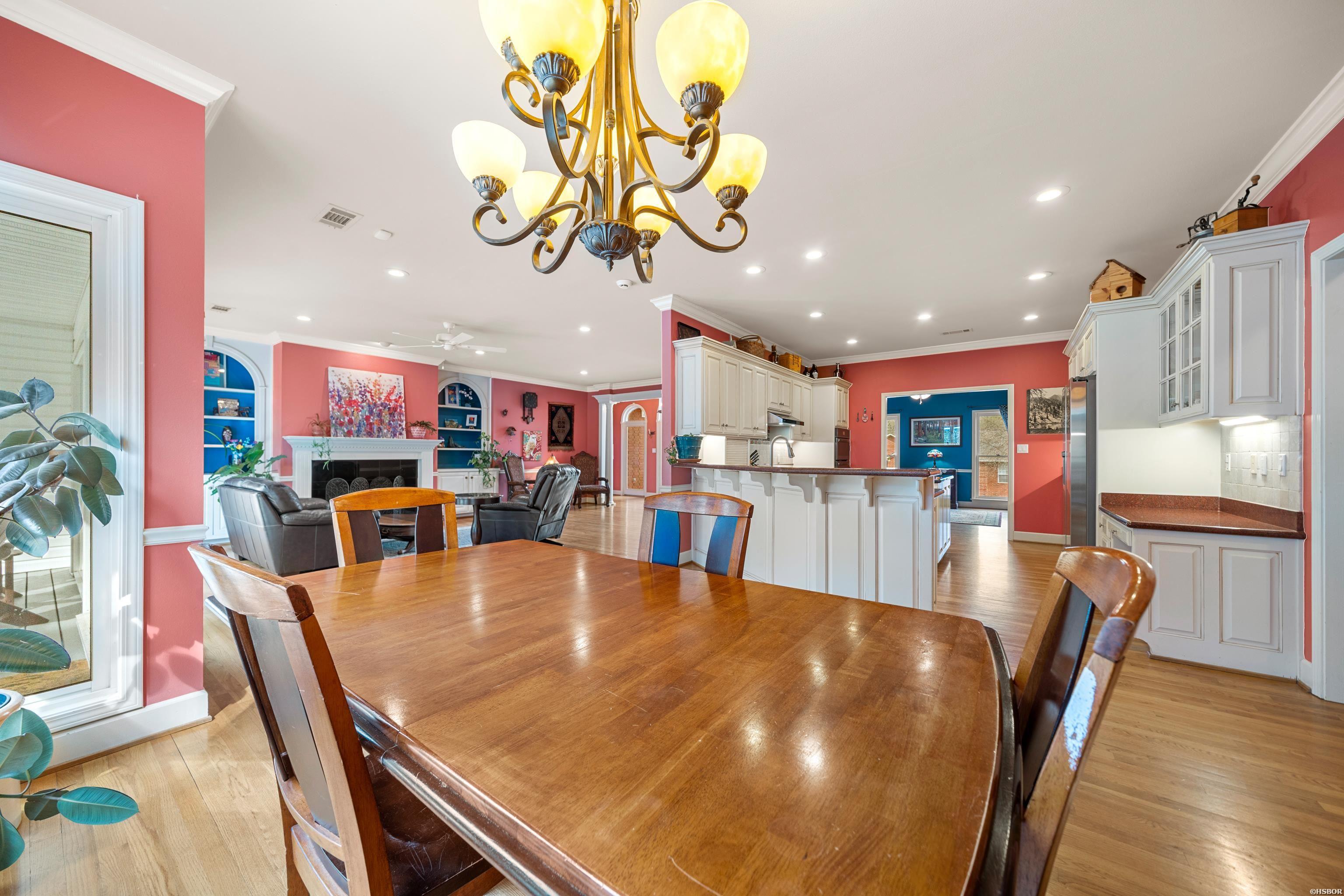 106 Ravenwood Property Photo 15