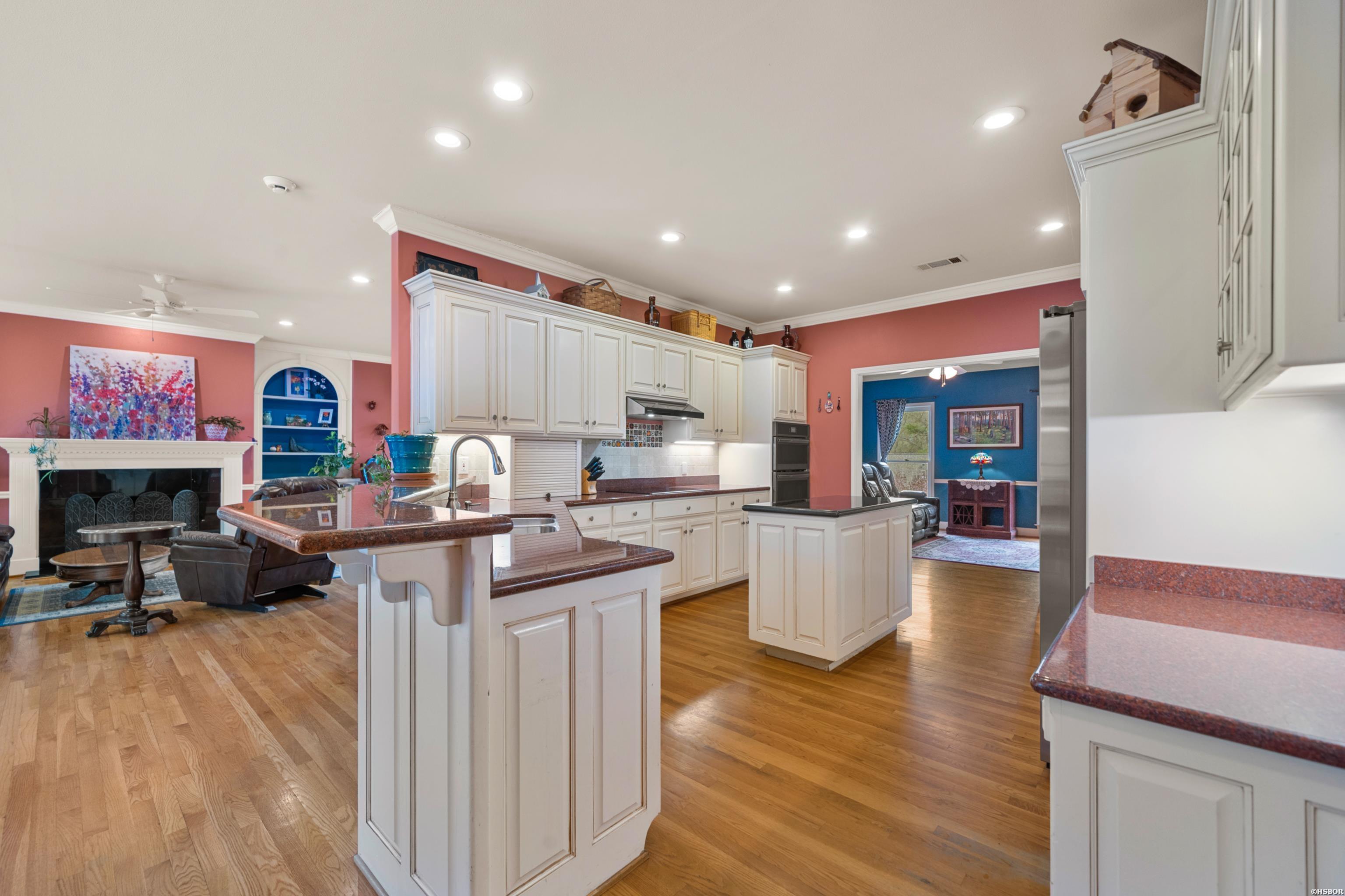 106 Ravenwood Property Photo 17