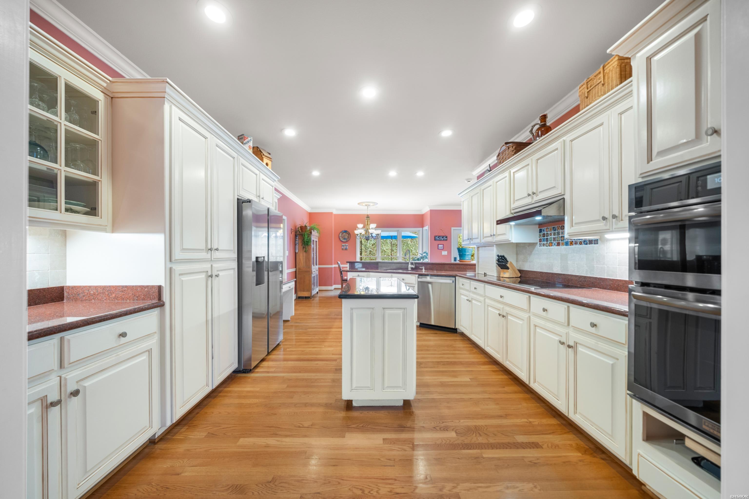 106 Ravenwood Property Photo 19