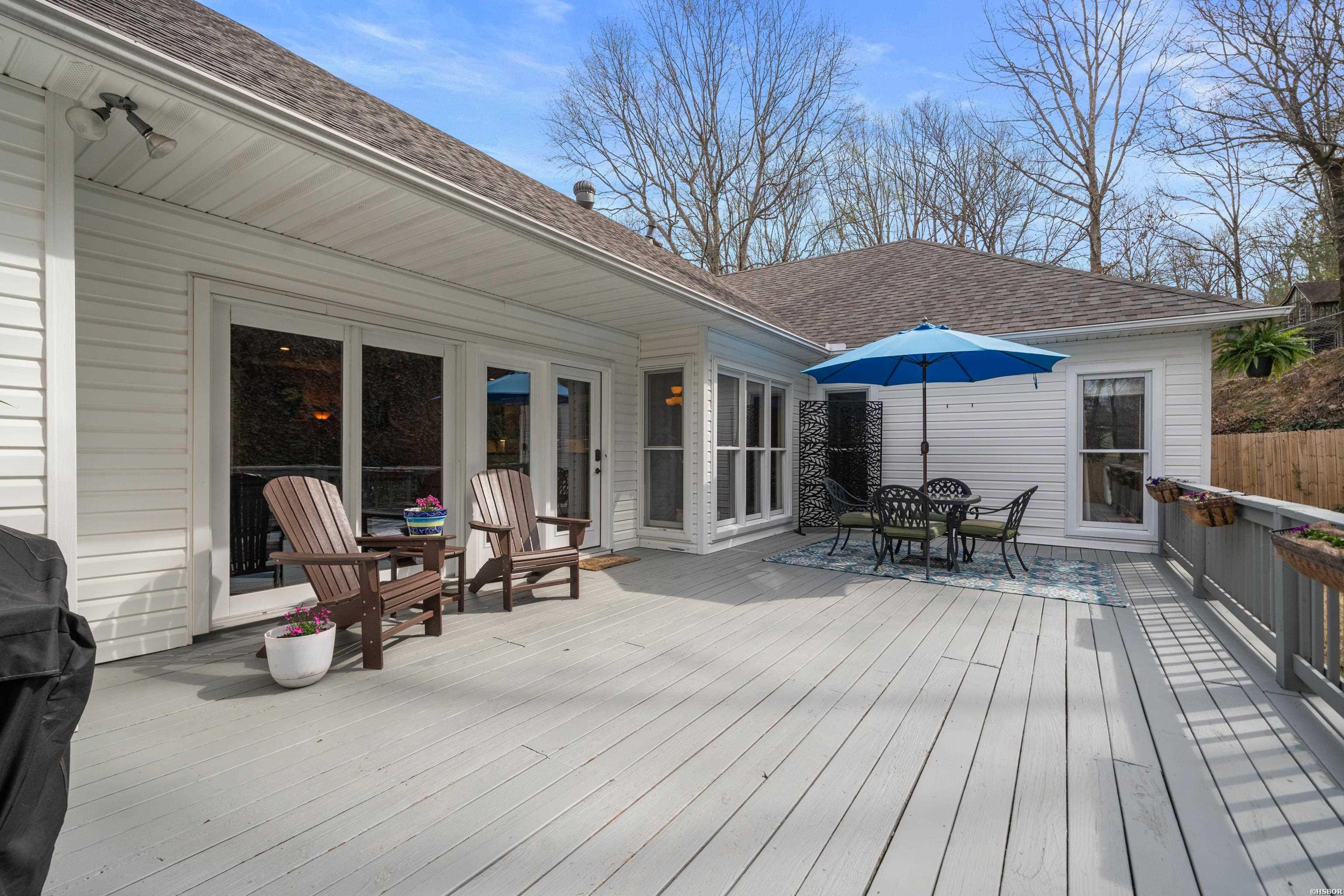 106 Ravenwood Property Photo 45