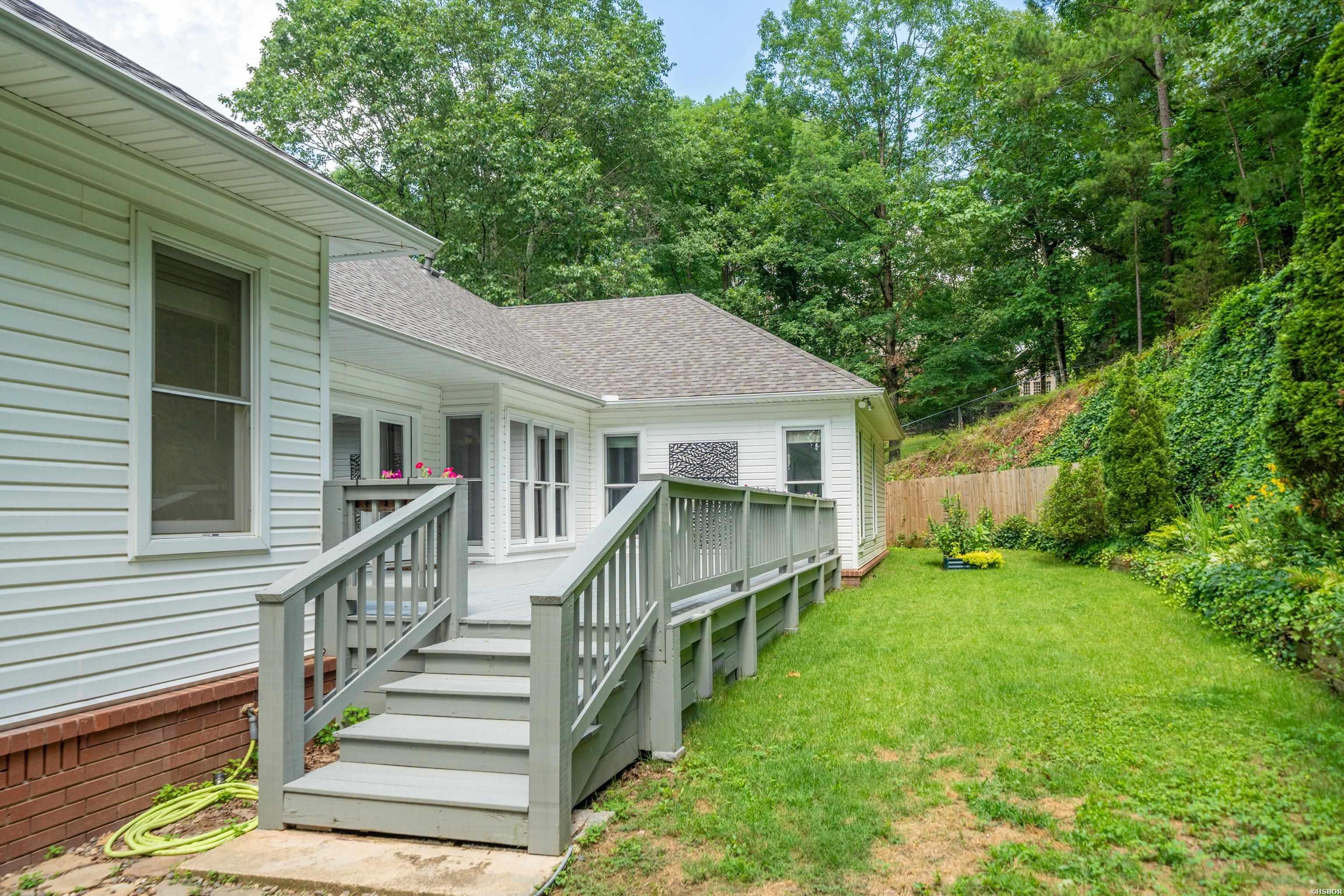 106 Ravenwood Property Photo 46