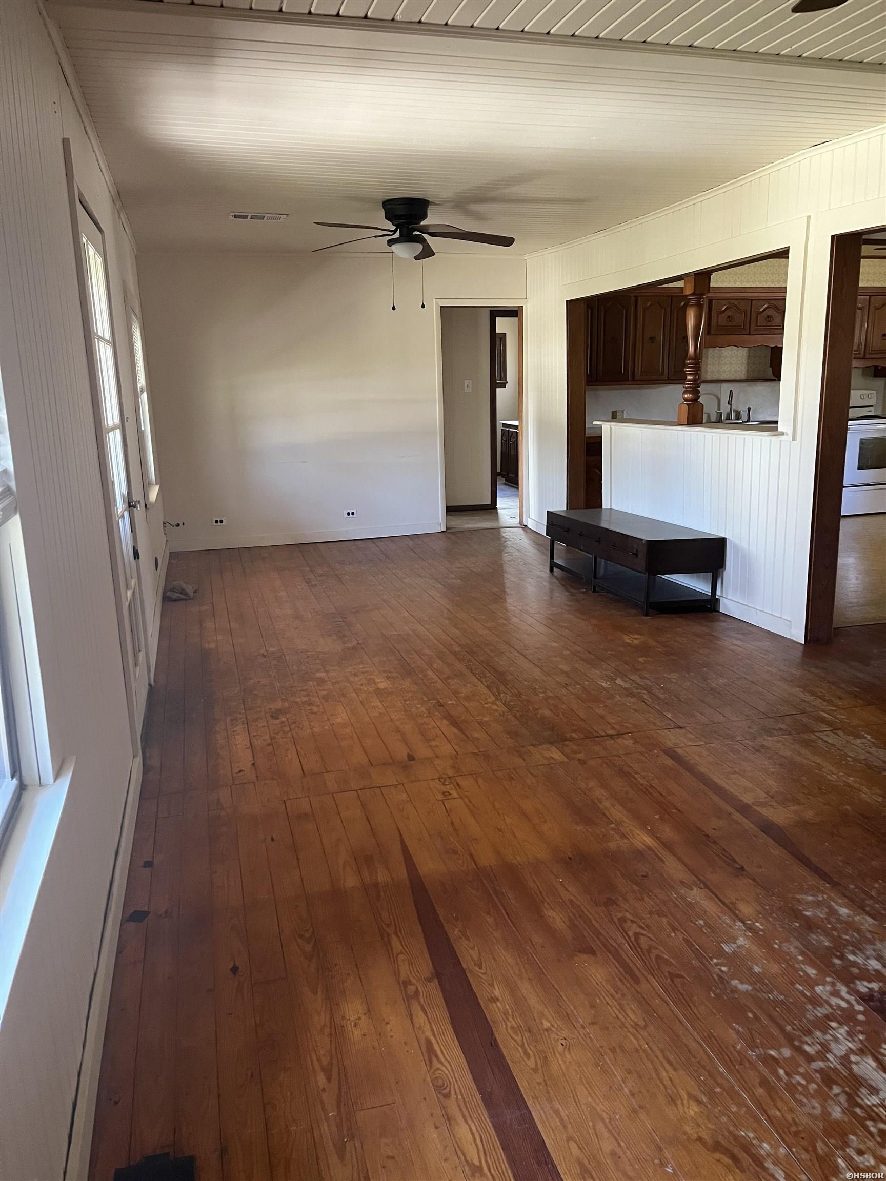 204 S 3rd Street Property Photo 3