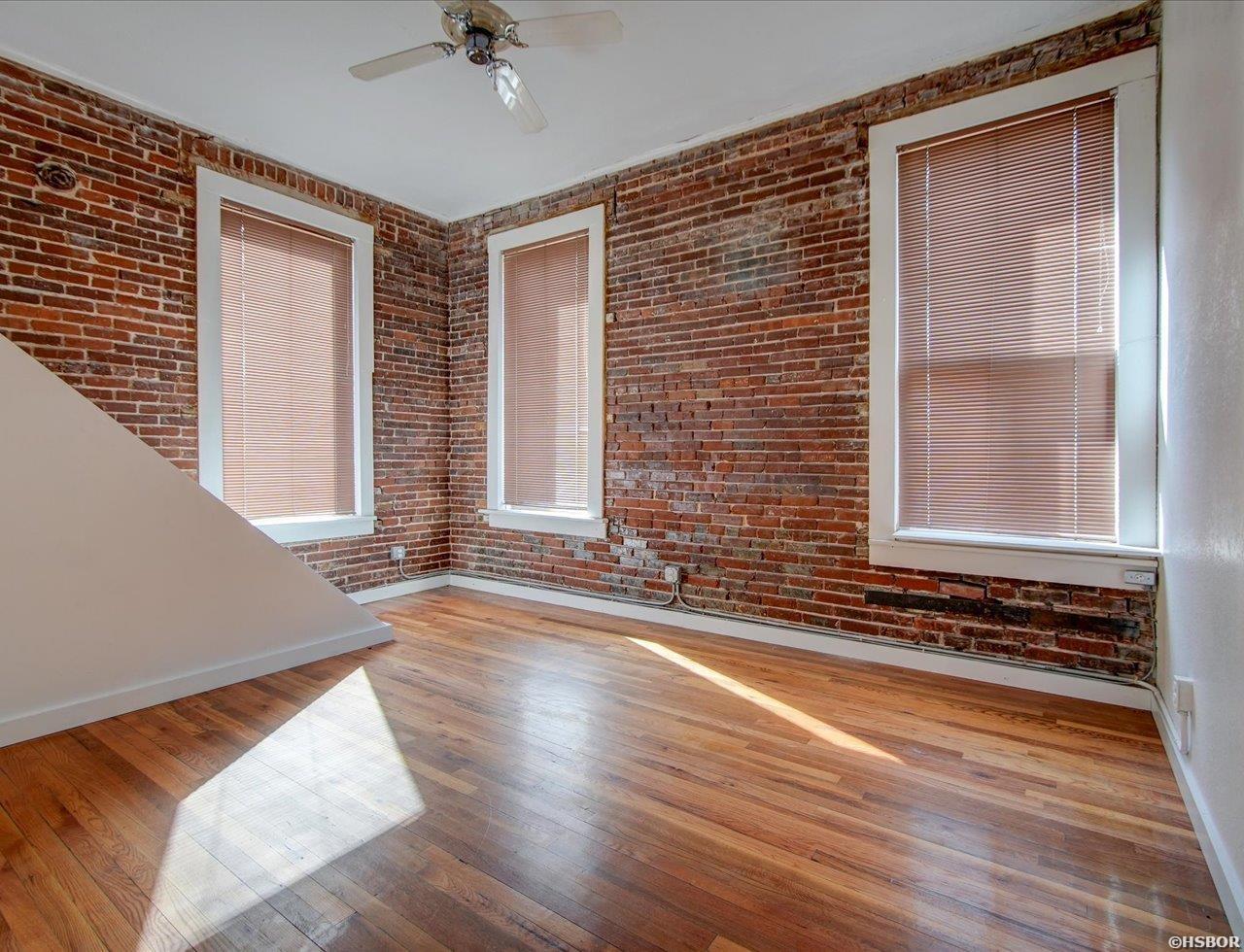 710 W Grand Property Photo 26