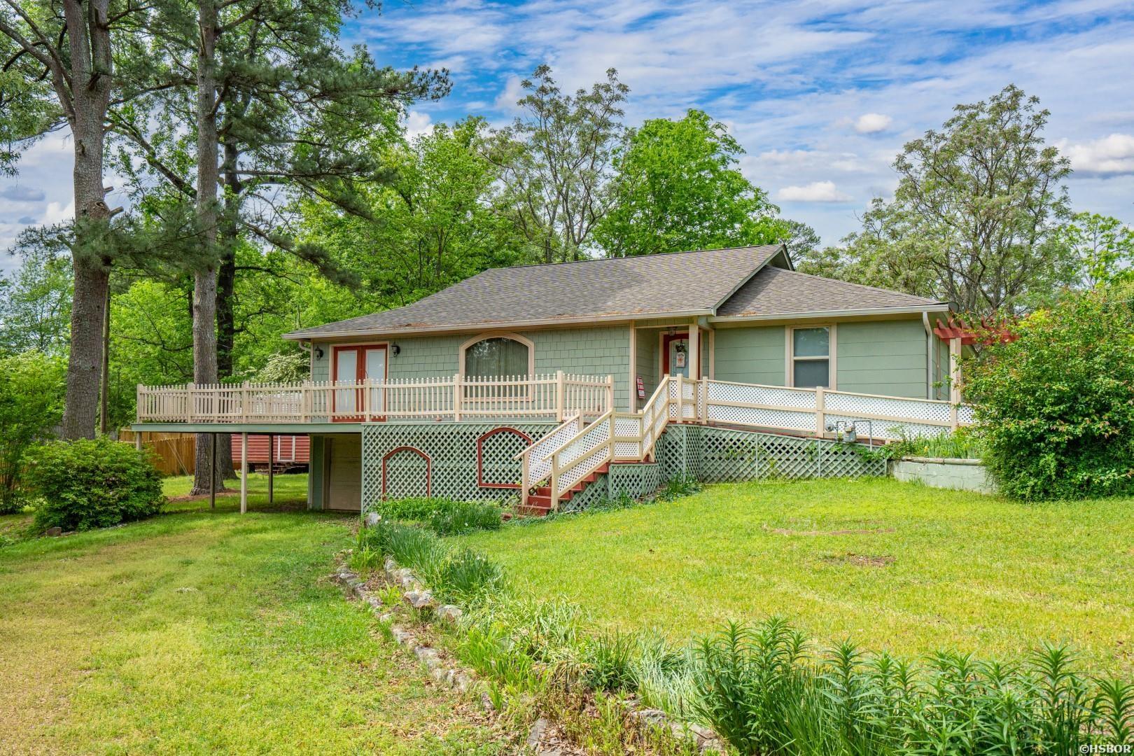 117 WAVERLY Street Property Photo 1