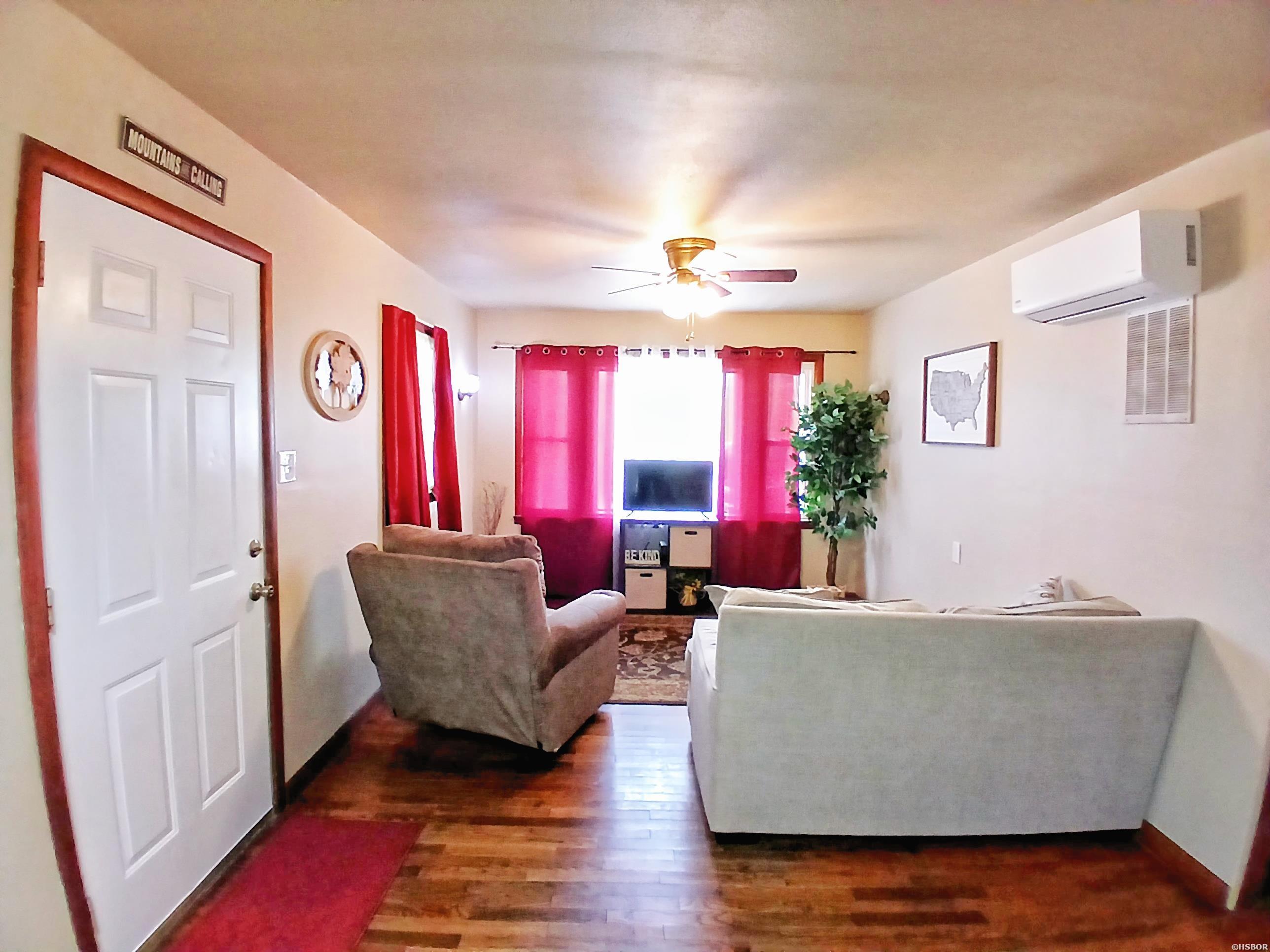307 Ball Streets Property Photo 2