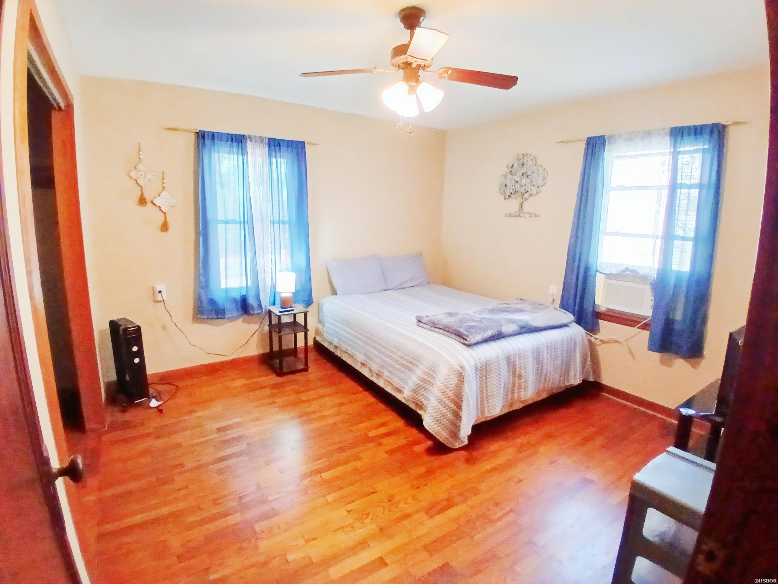 307 Ball Streets Property Photo 6