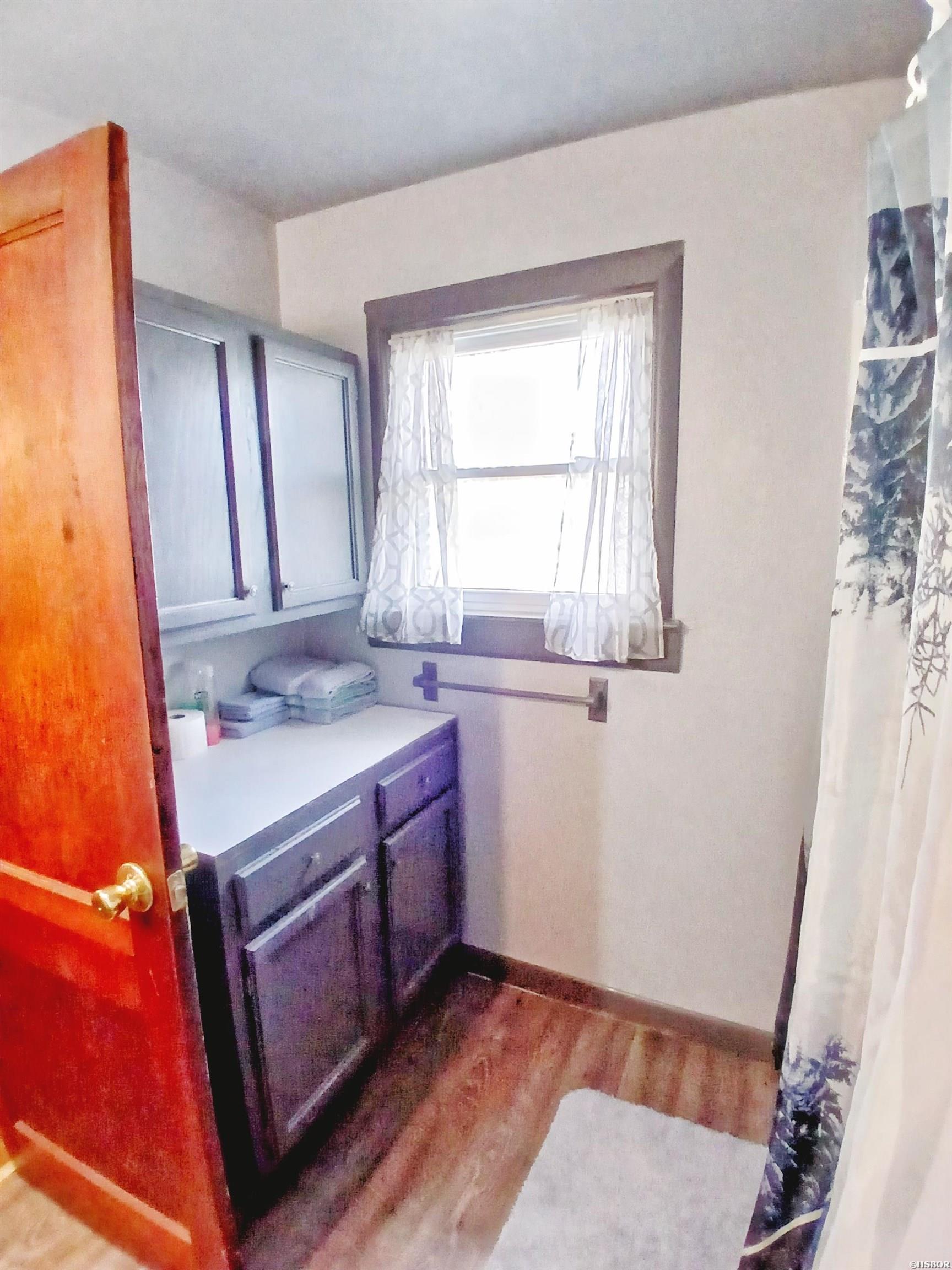 307 Ball Streets Property Photo 9