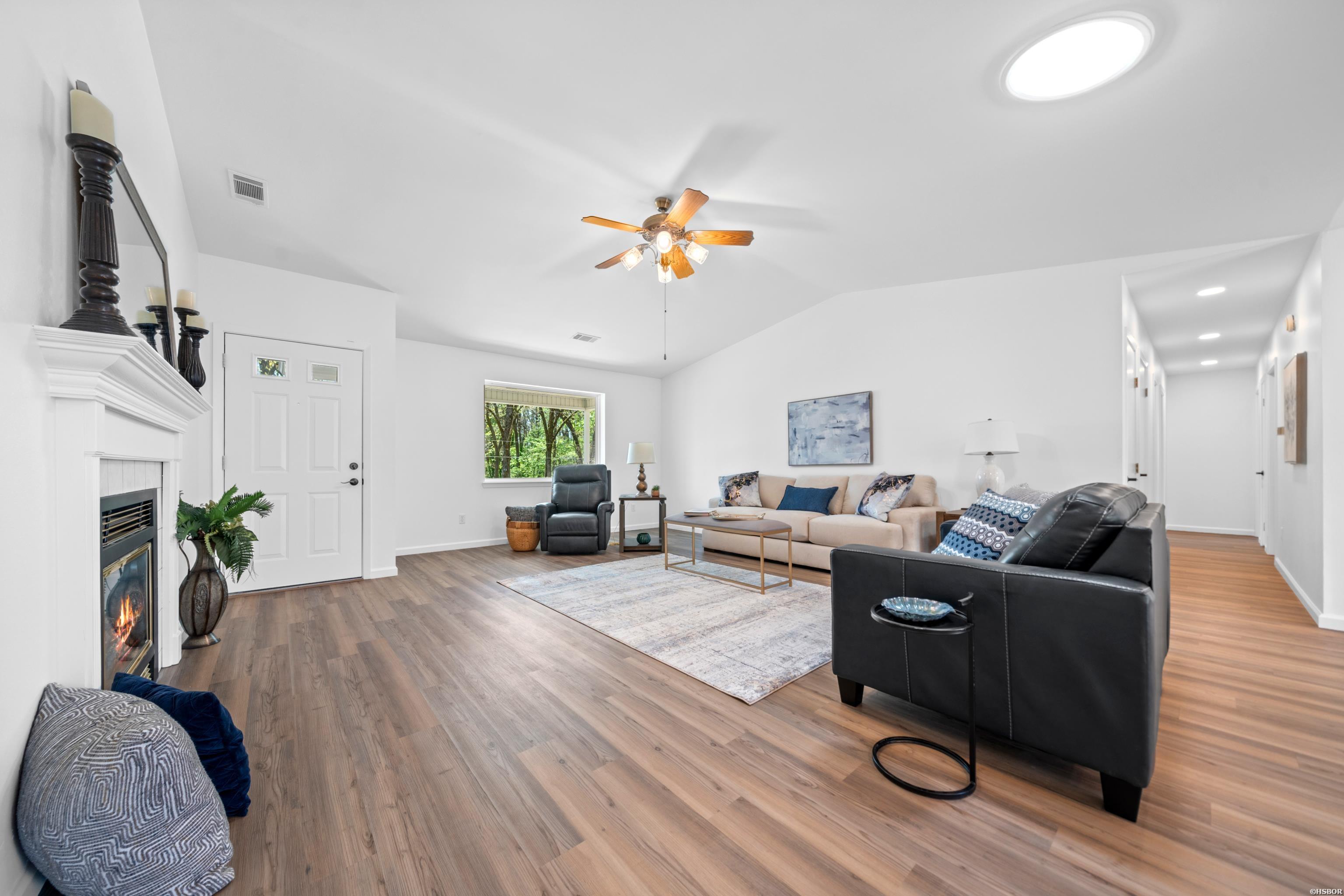 516 Beachview Circle Property Photo 10