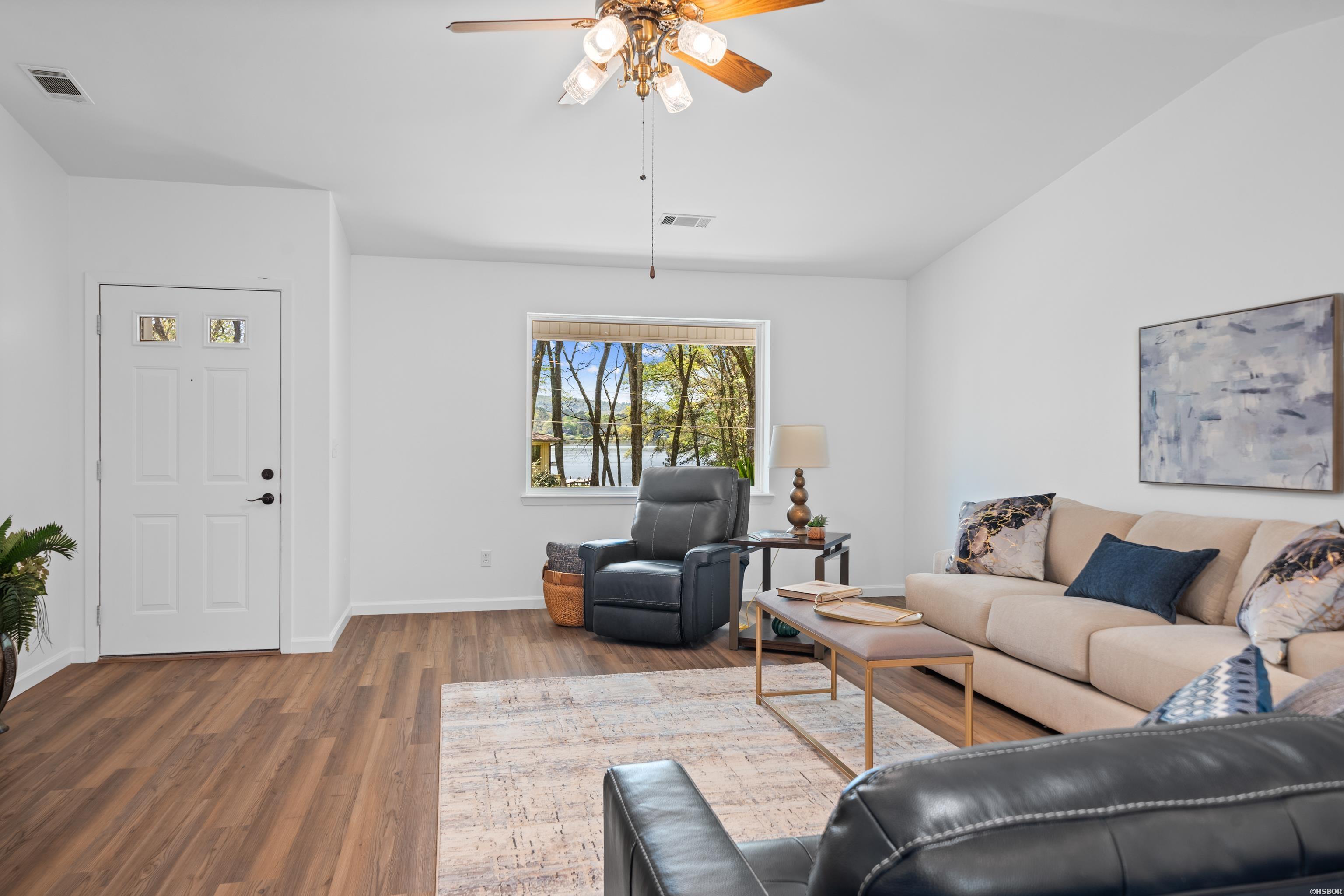 516 Beachview Circle Property Photo 14