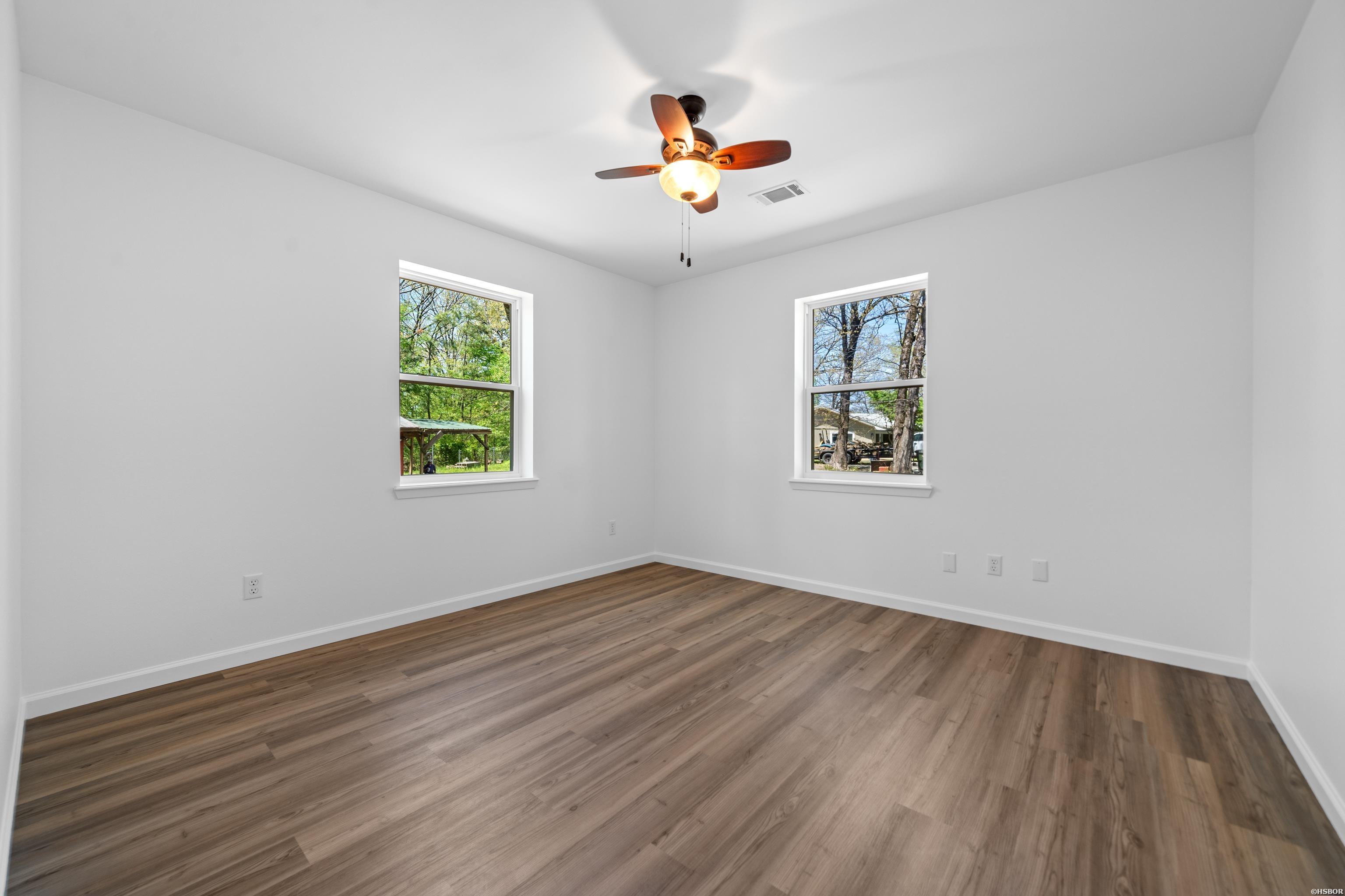 516 Beachview Circle Property Photo 32